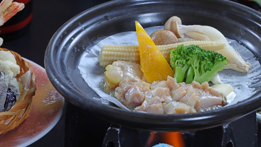 #汐彩和膳　あわびの陶板焼き　コリコリとした食感をお楽しみください♪
