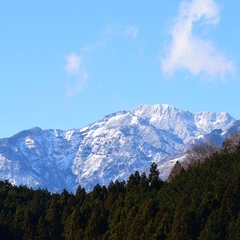 麓から日光連山を望む