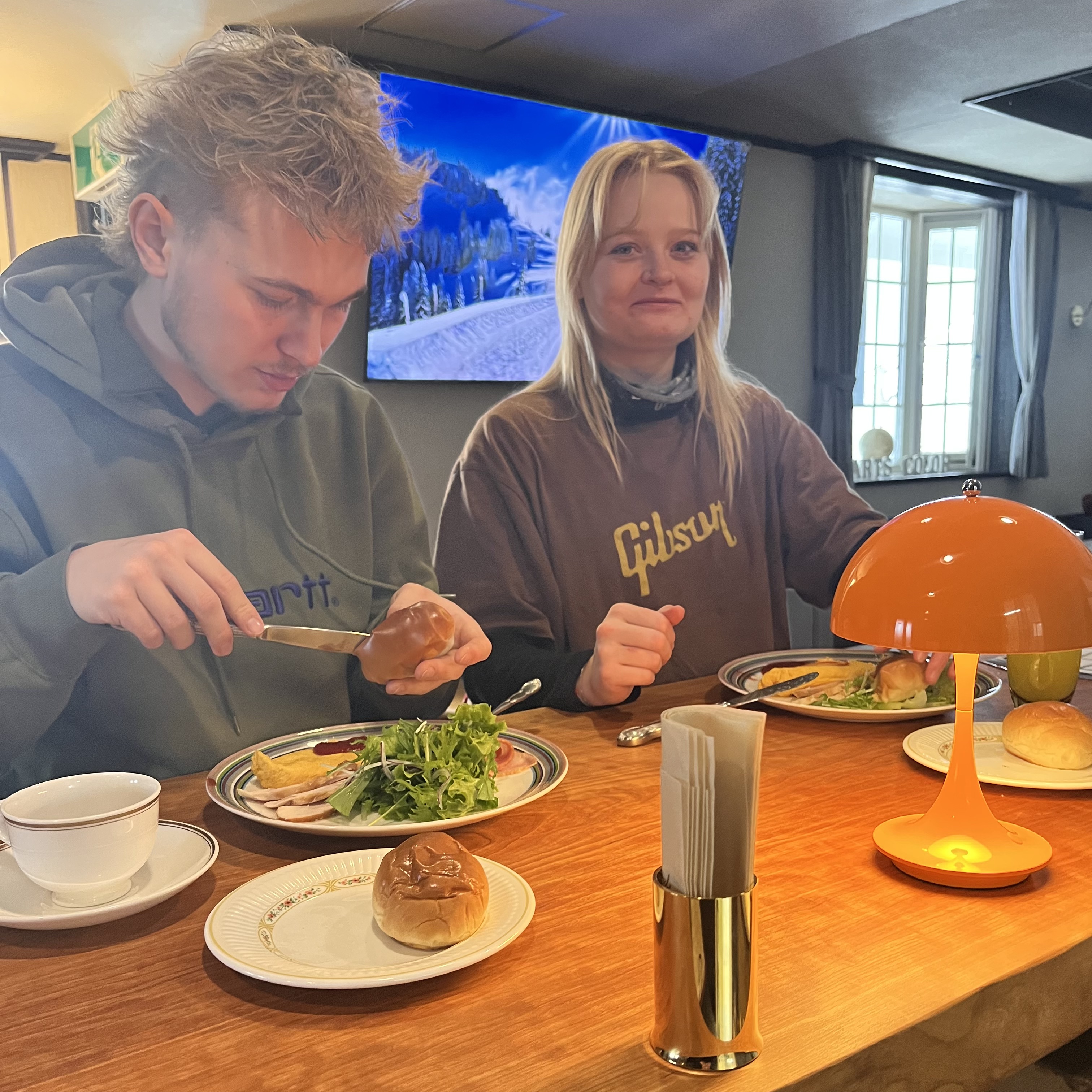 〜ある日の朝食の光景〜