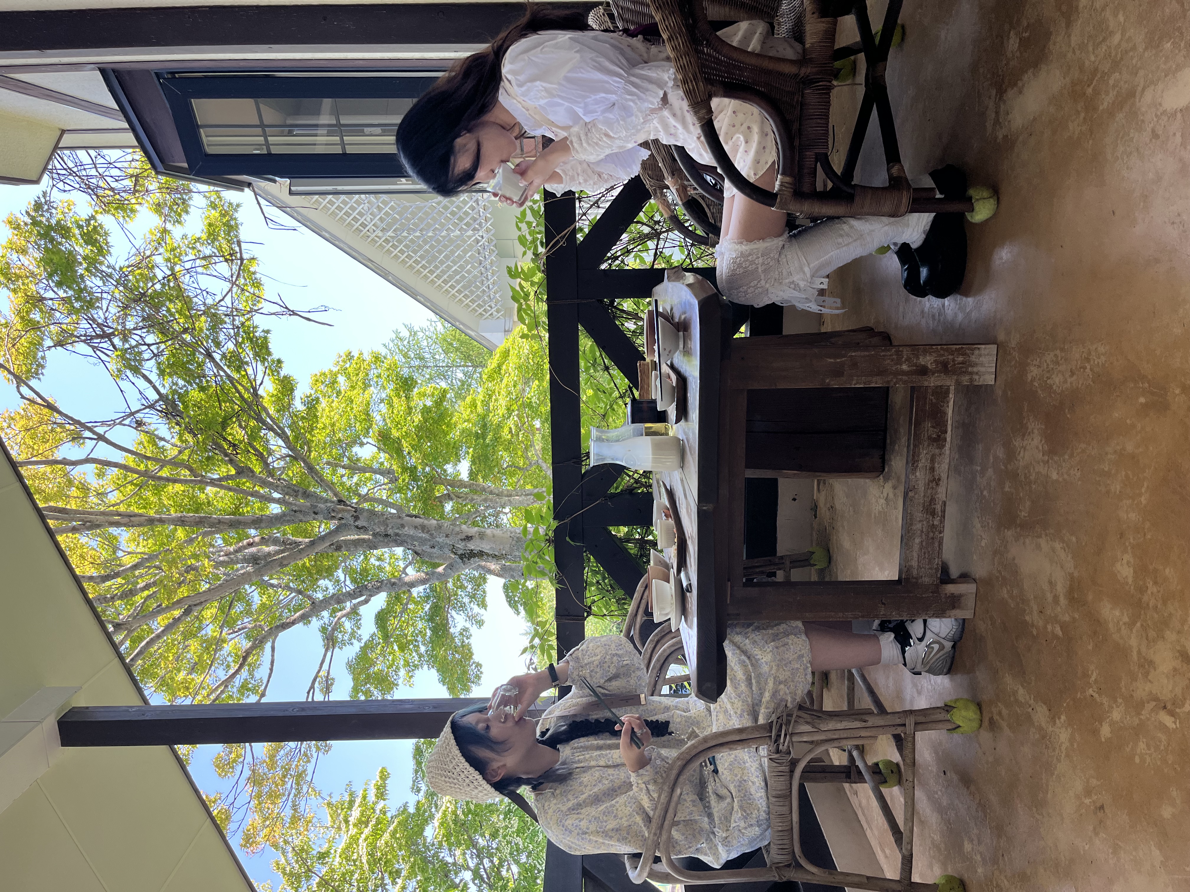 ご希望があればテラス席でお食事をご用意できます！お声掛け下さい♪