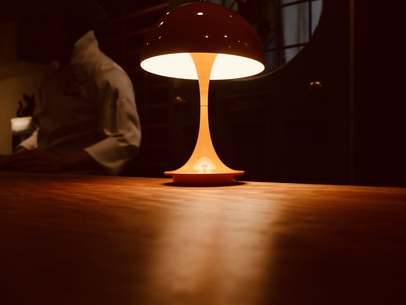 本館Life is Beautifulのレストランの照明も本物のデンマーク製の照明を使用しております