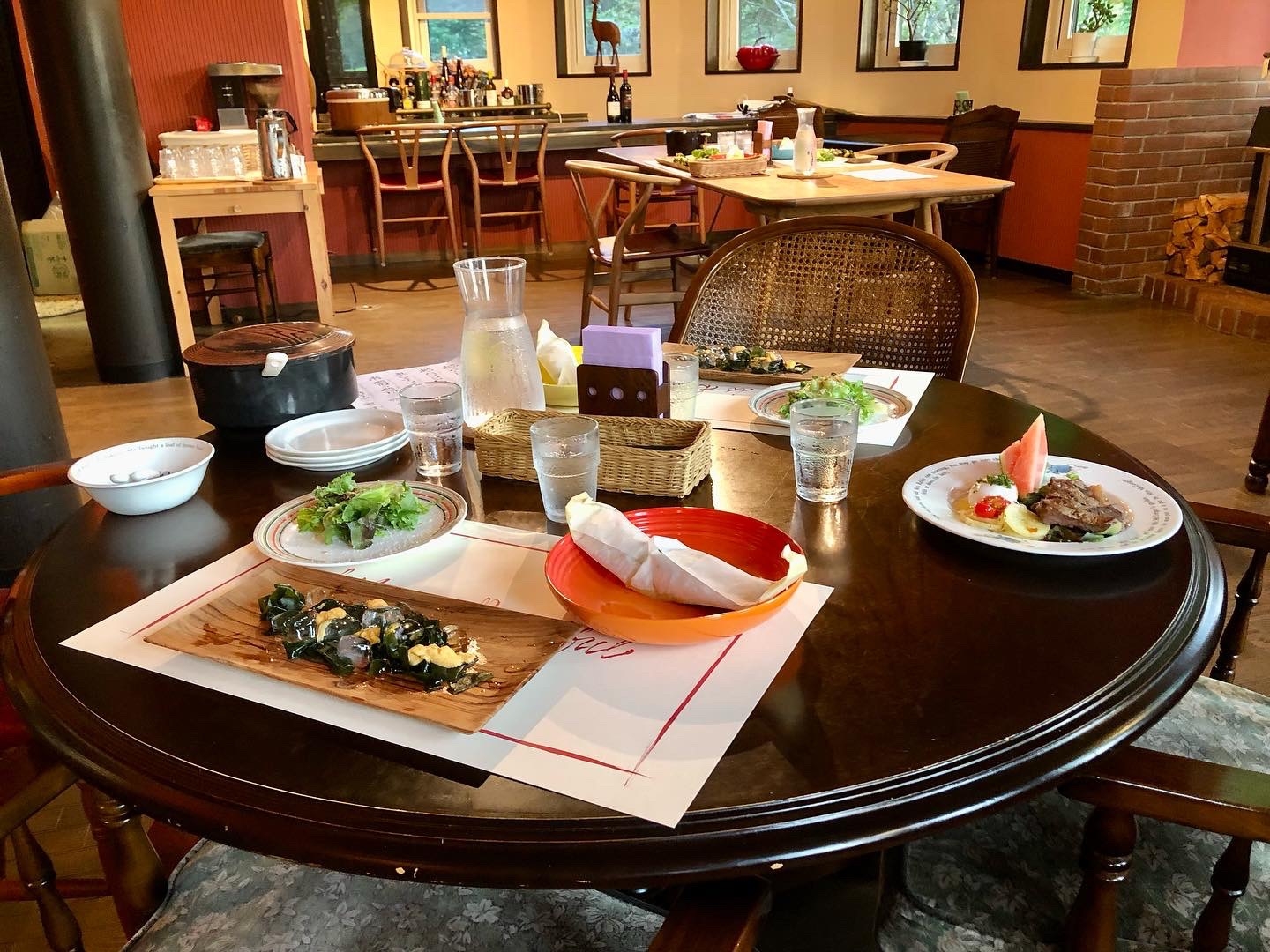 【カラフル】Color！黒毛和牛＆貸切風呂＆ディナー時フリードリンク♪２食付フルコースDinner