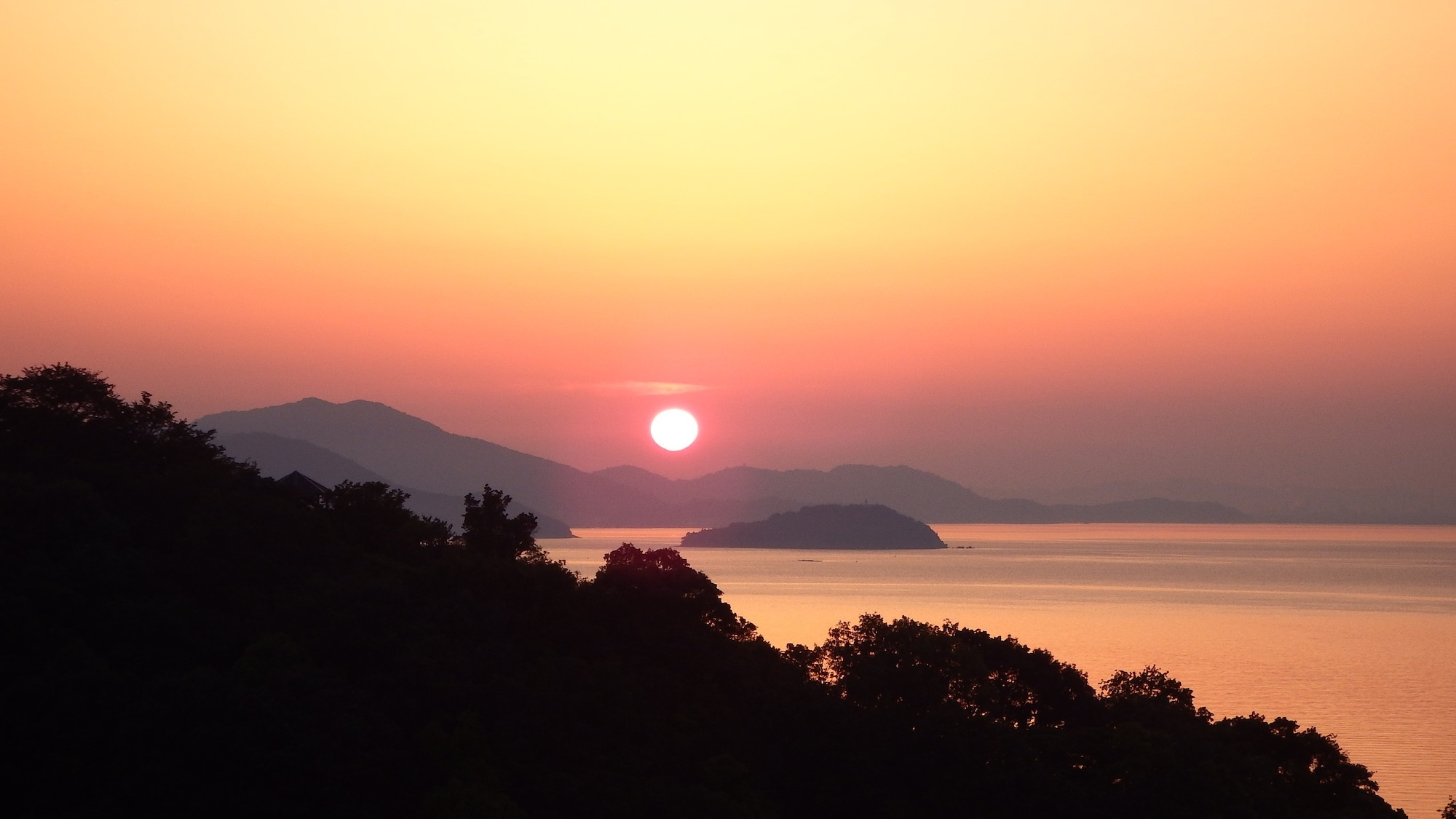 【年末年始】料理長こだわりのお正月特別会席と瀬戸内海に昇る朝日を望む絶景露天風呂で贅沢な年明けを♪