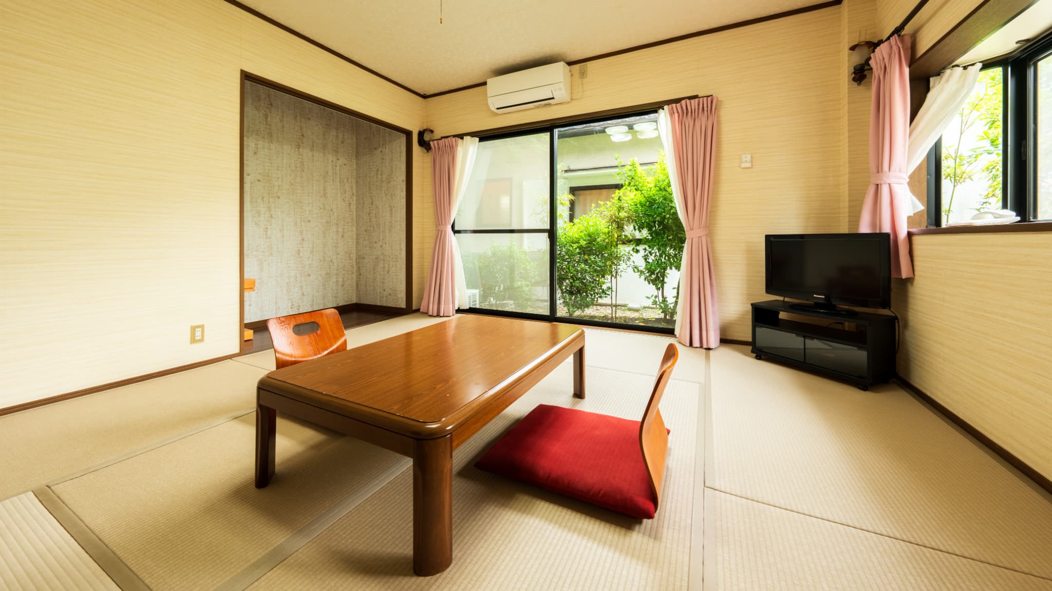 ●たんぽぽ　客室［和室8畳［1階］］