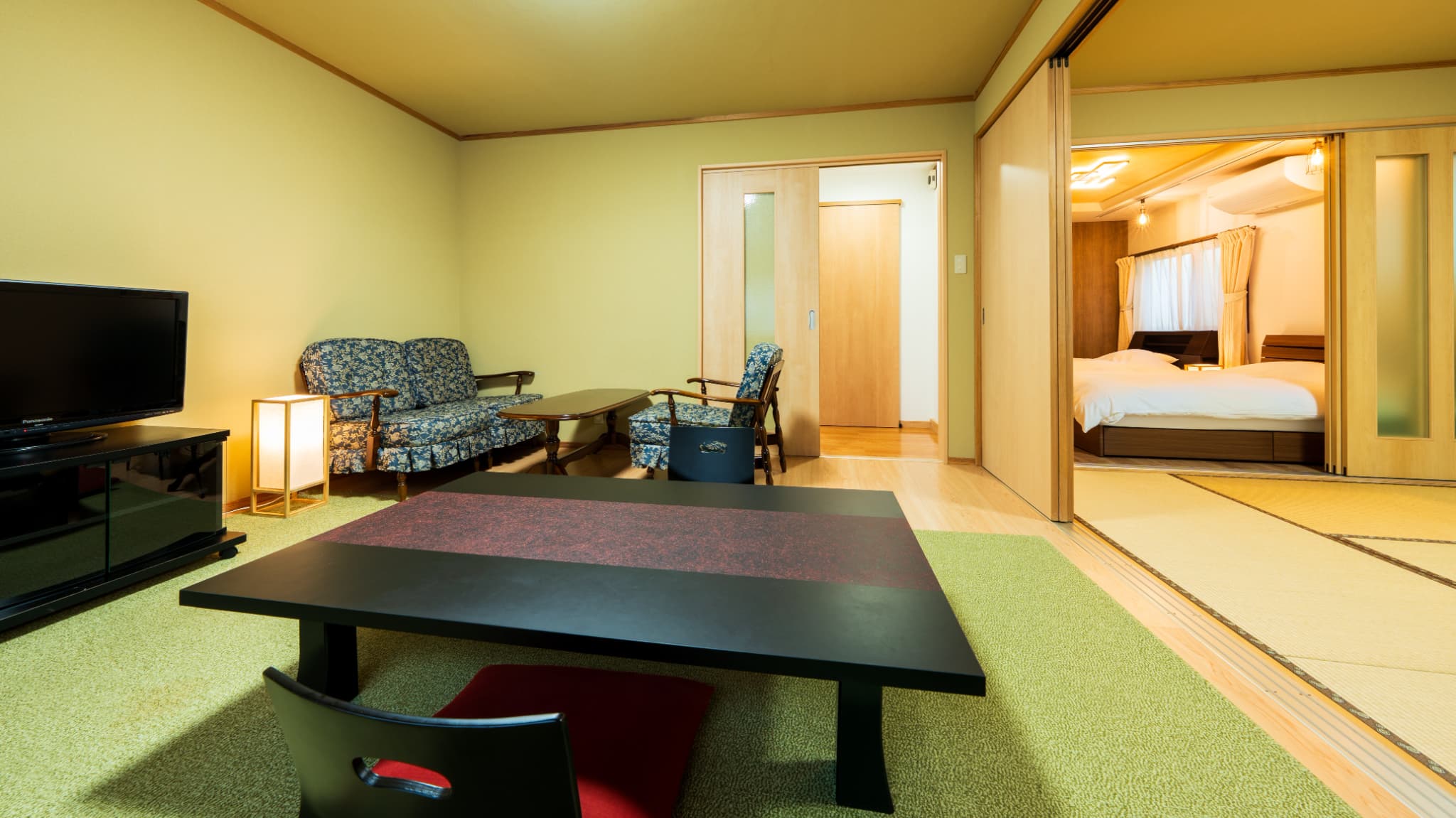 ●福寿荘　客室［一戸建て離れ／和室6畳＋洋室8畳+洋室6畳］