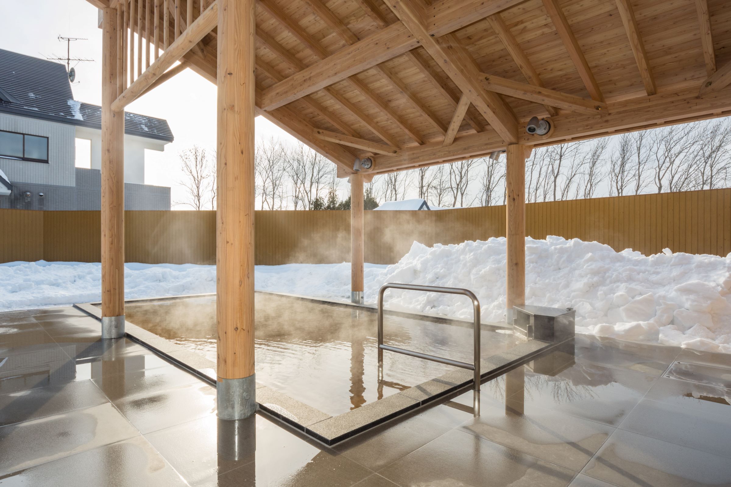 新設した露天風呂（日帰り棟）