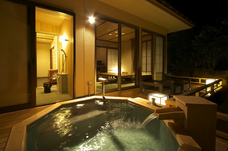 VILLA [Moriumi] open-air bath