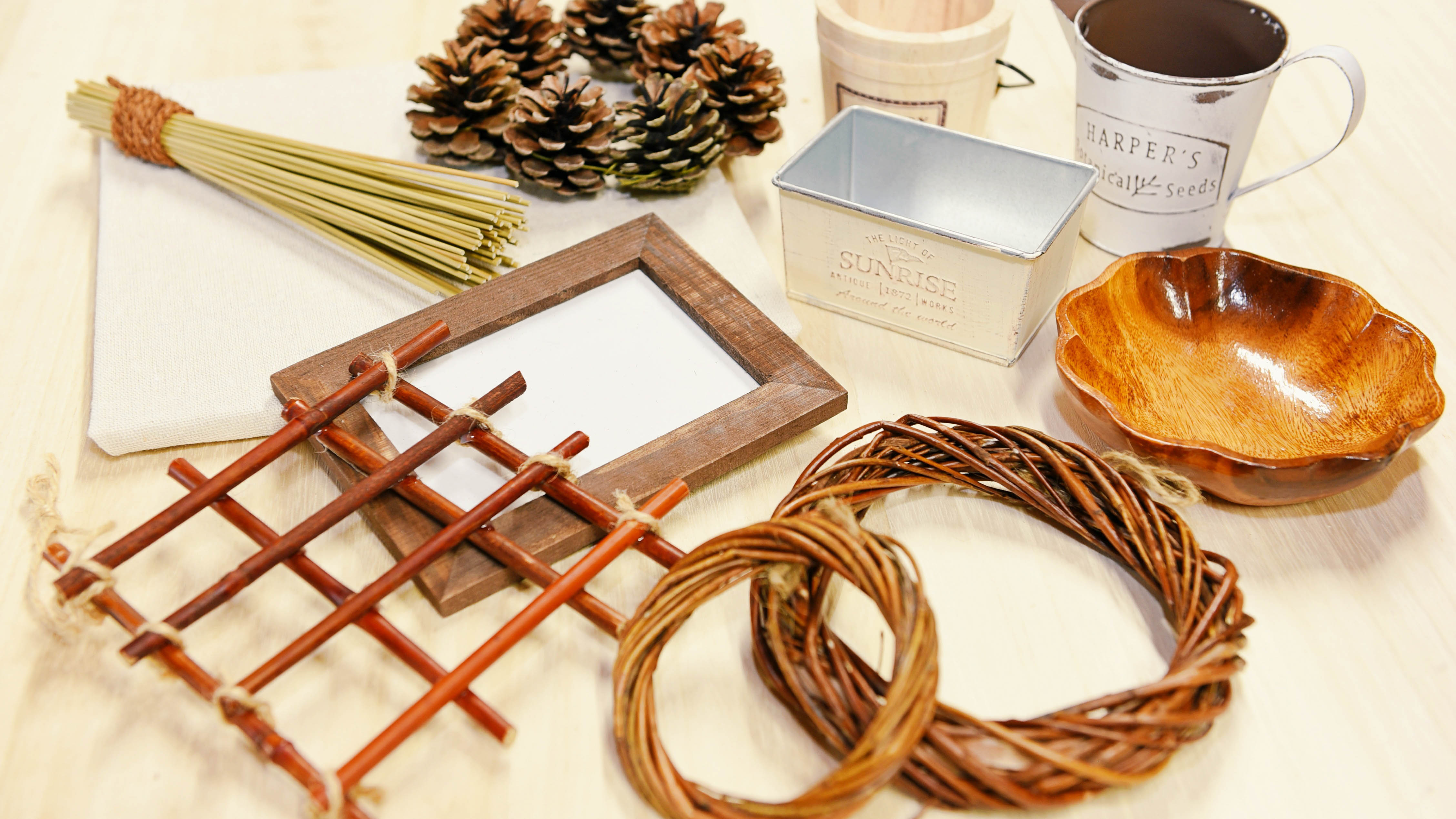 【土台選び】お好きなものをひとつお選びいただけます。