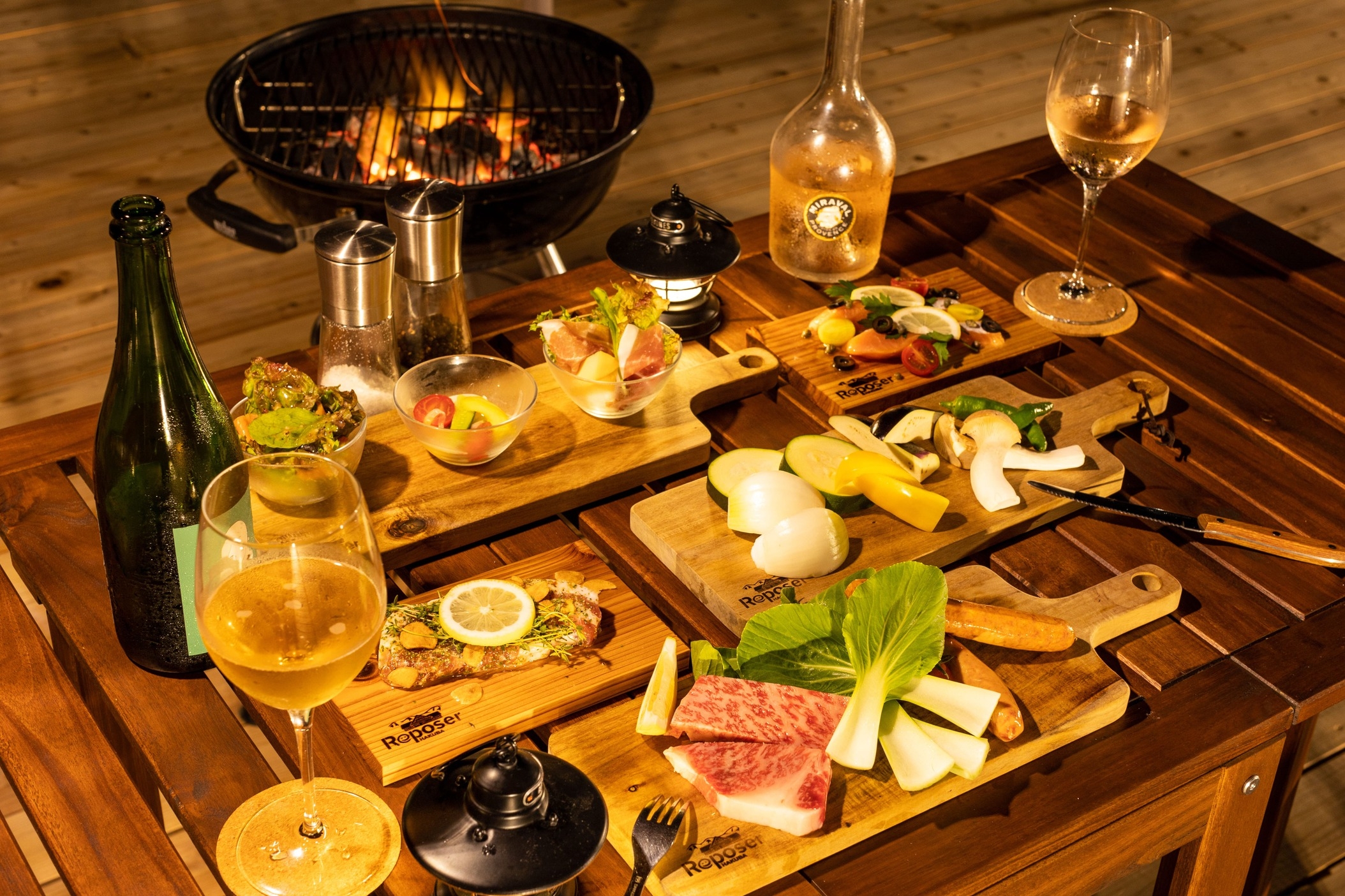 【2食付独立個室のトレーラーホテル】白馬の絶景サウナとウッドプランクBBQで心も身体もととのう休日を