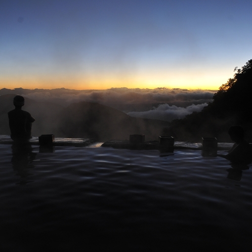 ■信越の名峰や御来光、星空など満喫（白馬鑓温泉）