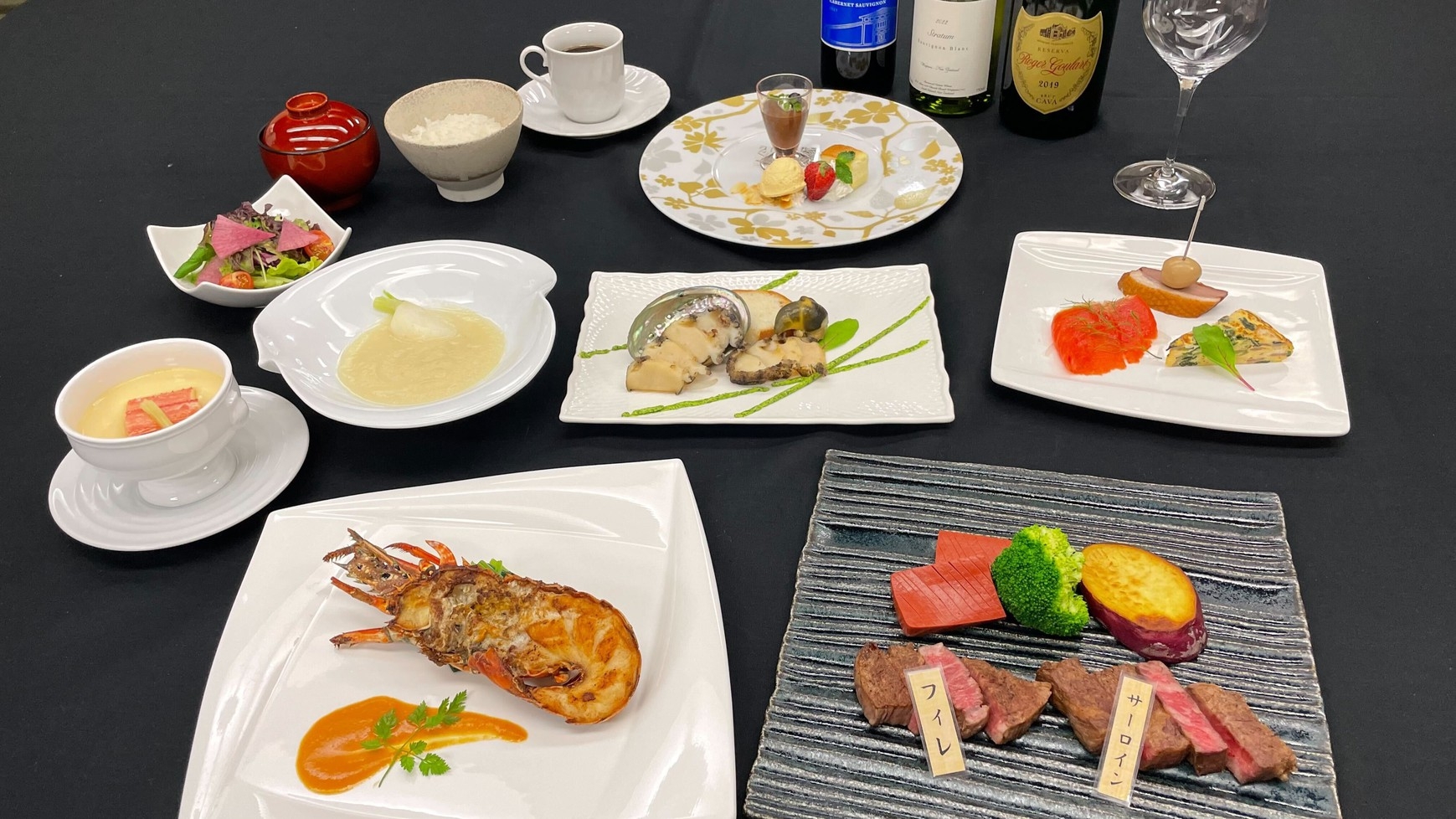 【黒毛和牛フィレ＆サーロイン食べ比べ】ステーキと活け鮑を盛り込んだ豪華鉄板焼きフルコース＜1泊2食＞
