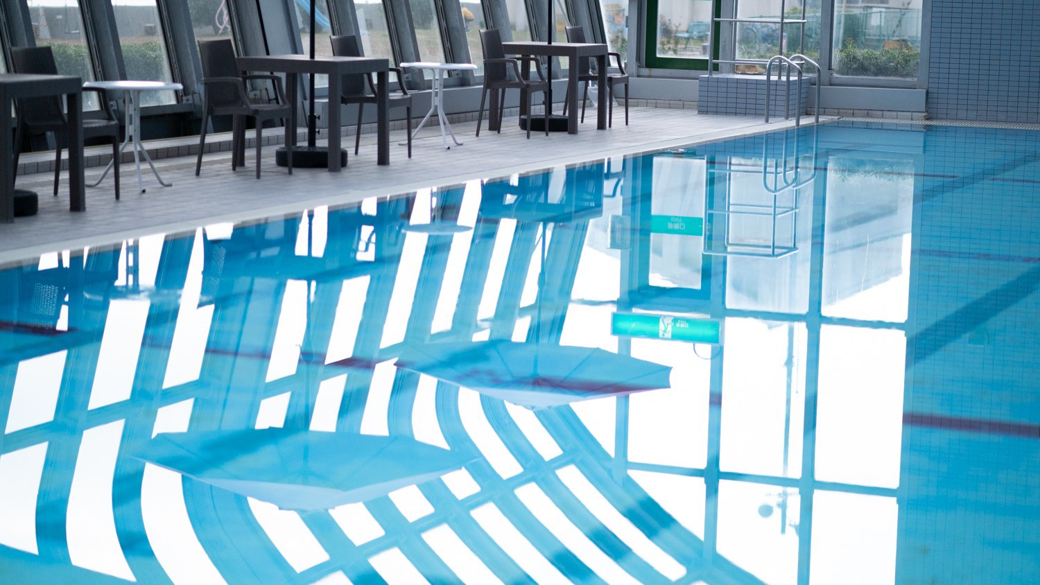 ※利用休止中　室内　プール