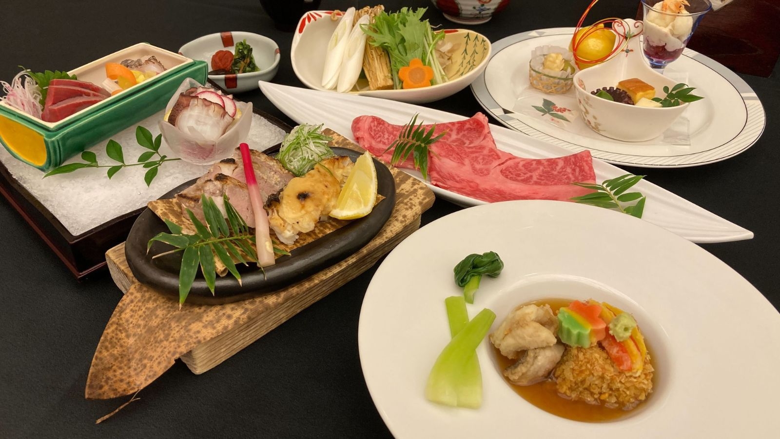 【朝寝坊プラン】淡路島の旬を味わう、四季折々の素材を活かした料理長おすすめの御膳料理【1泊夕食】