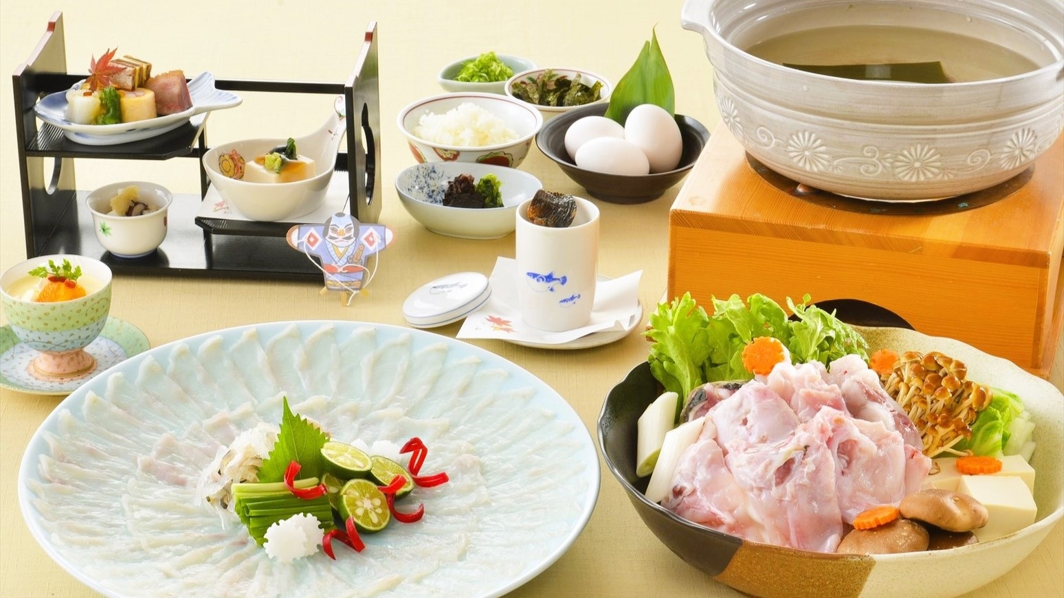 【冬期間限定｜朝寝坊プラン】★冬の味覚3年とらふぐを3種類の愉しみ方で味わう極み御膳【1泊夕食】