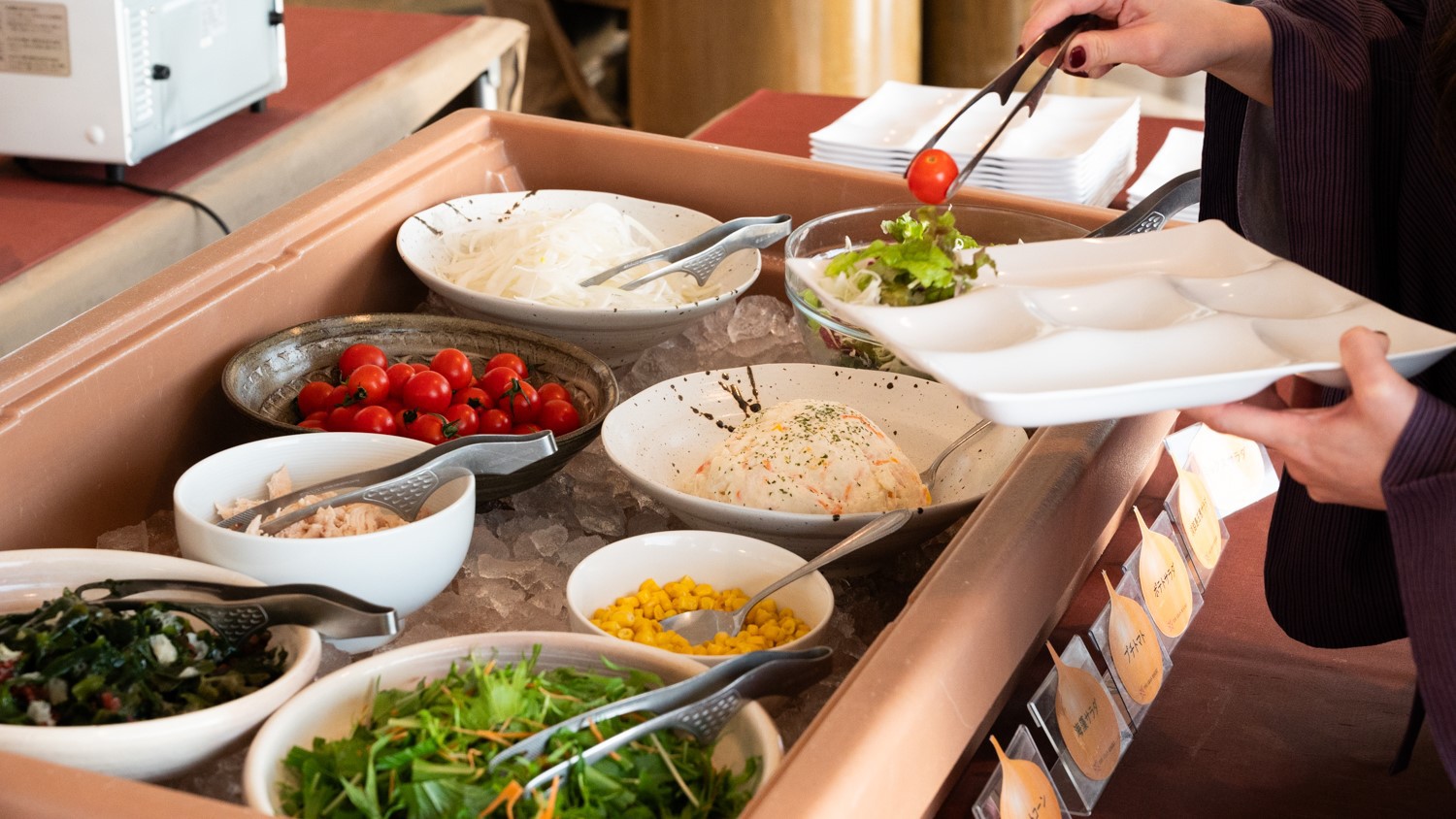 朝食バイキング風景