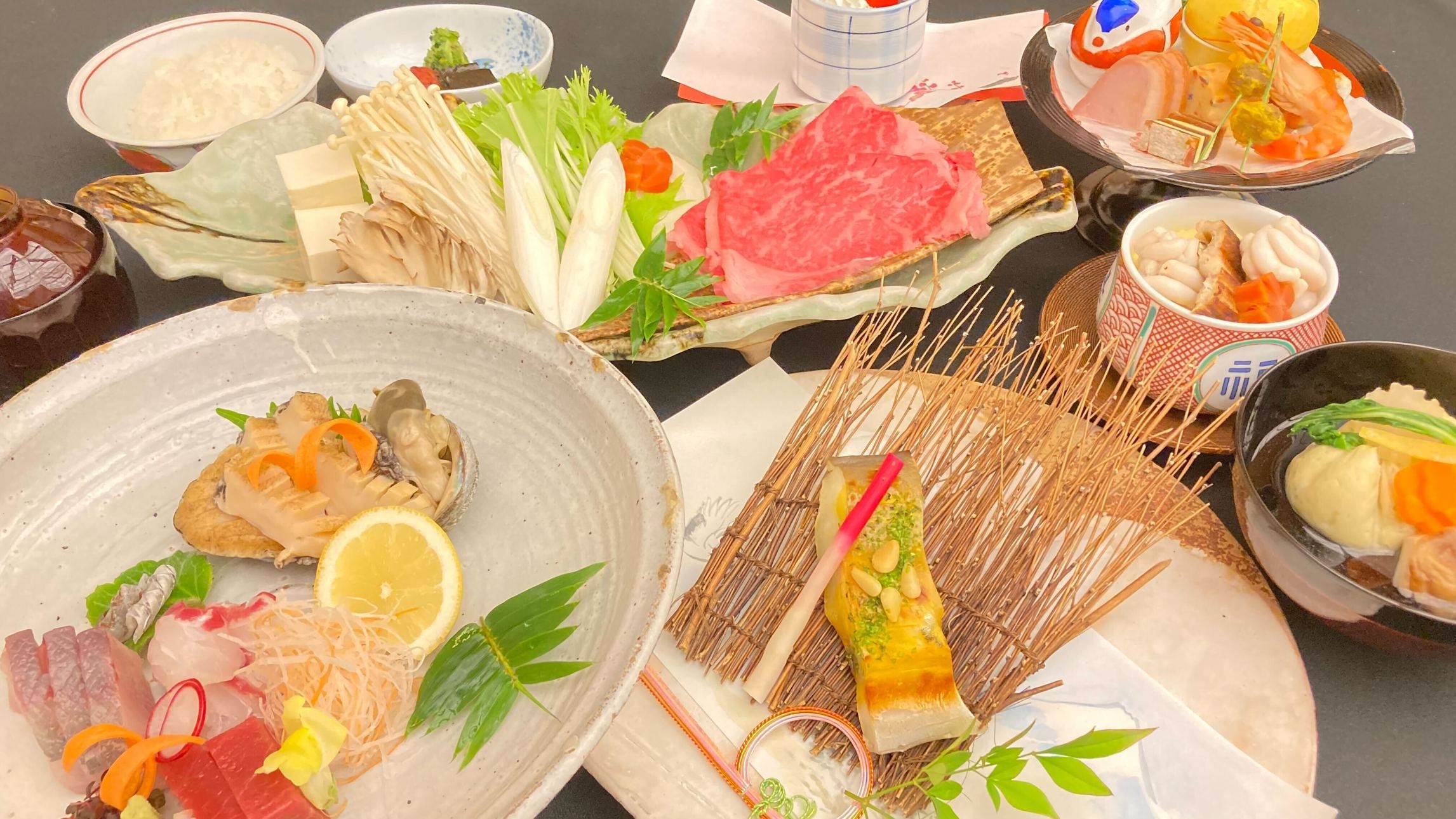 【夕食・朝食付】旬や地産の高級食材に料理長が贅を尽くしたご夕食！四季折々の特撰御膳