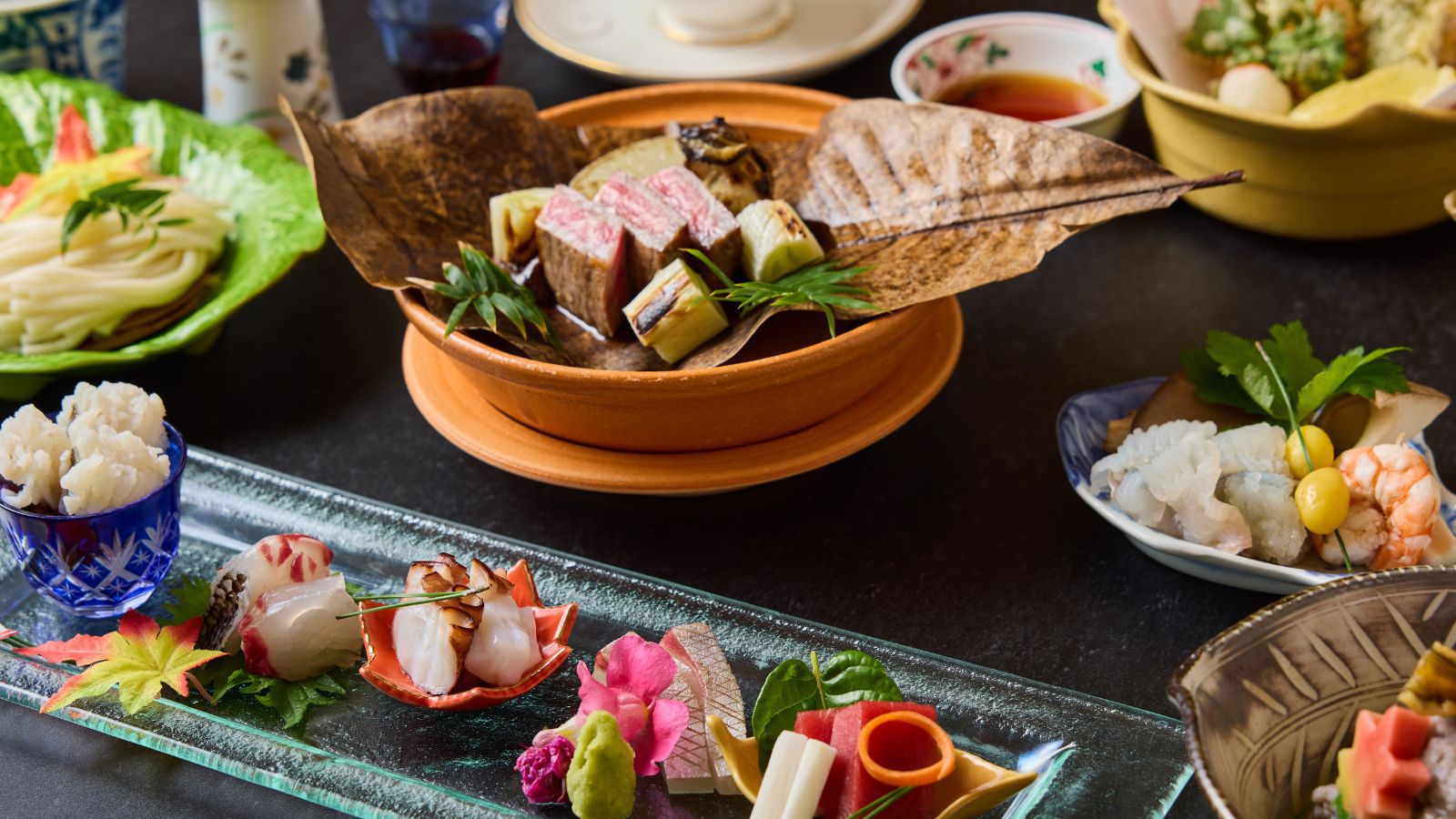 【料理長特撰御膳】豊富な海の幸や旬の淡路島食材を贅沢に使用した料理を絶景と共に堪能【1泊2食】