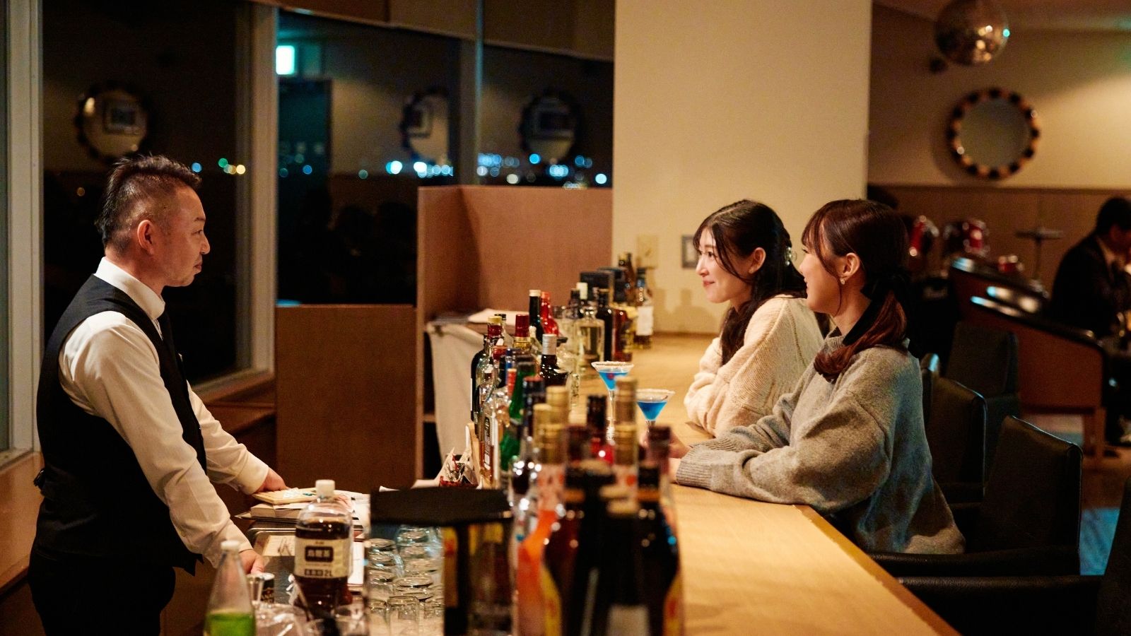 最上階　バーラウンジ