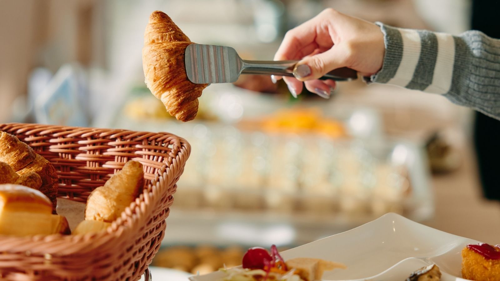 朝食バイキング風景