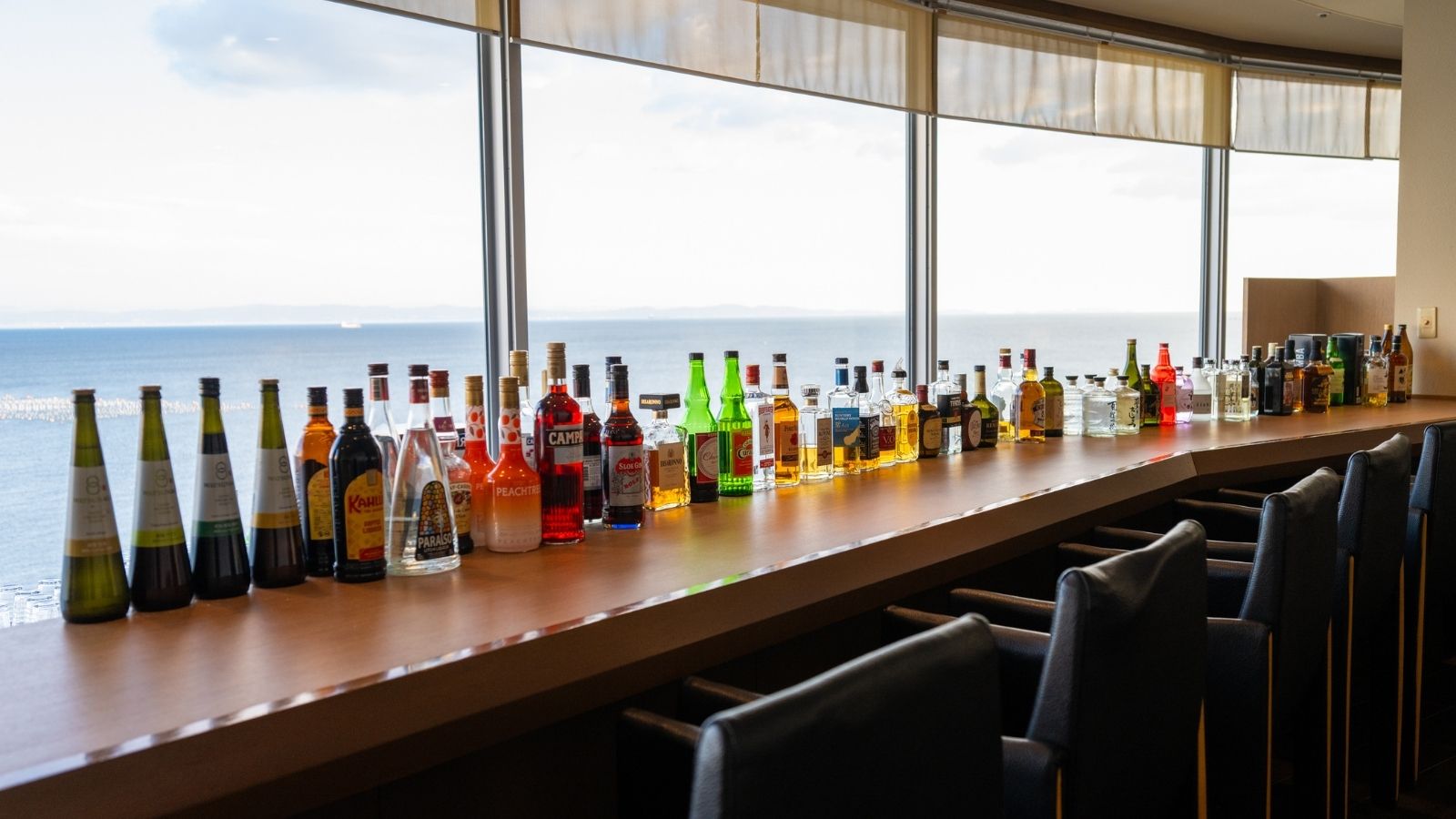 最上階　バーラウンジ