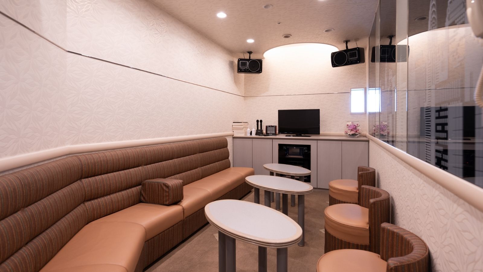 カラオケルーム