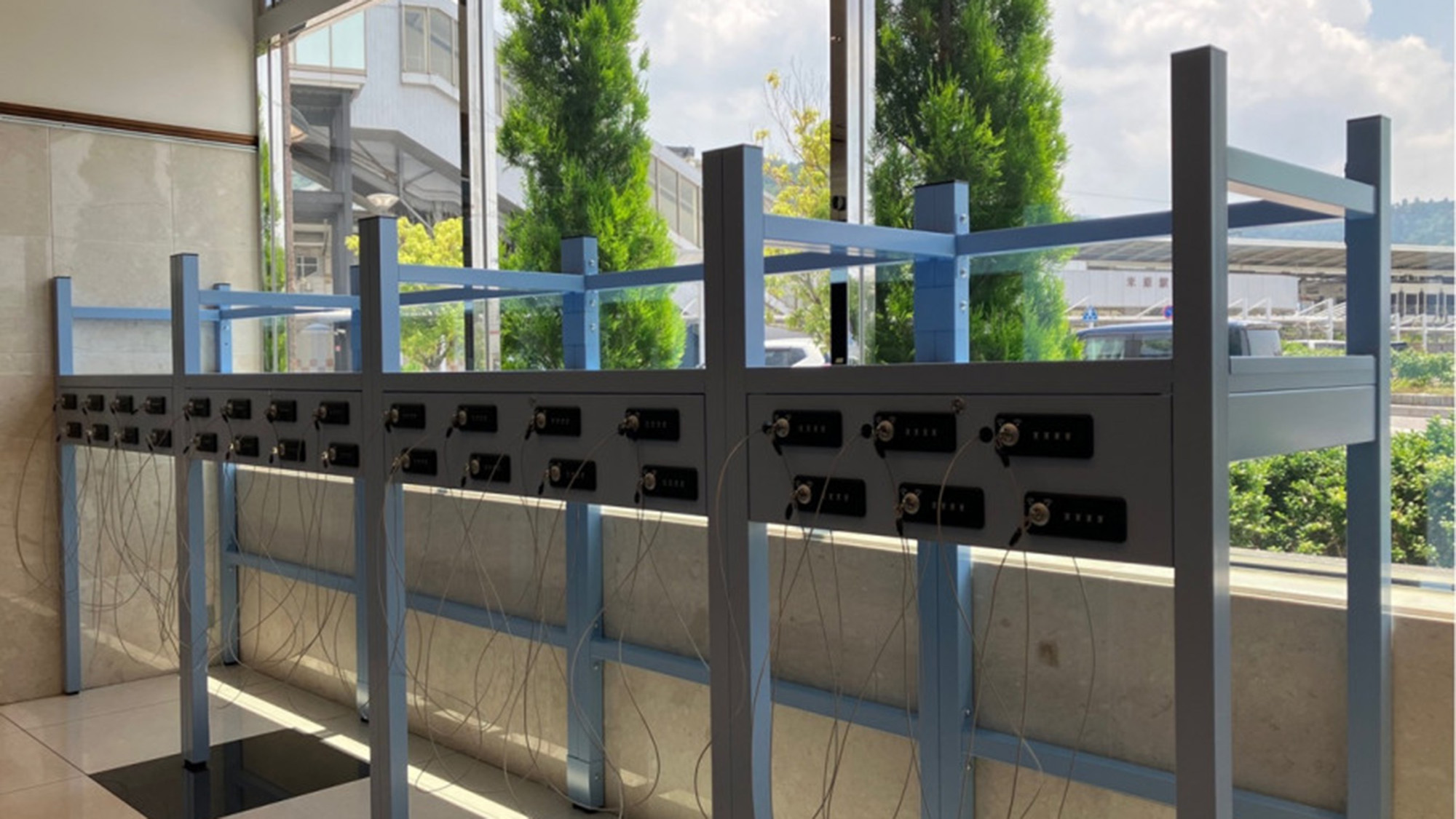 セルフロッカー（30台_宿泊者専用無料）