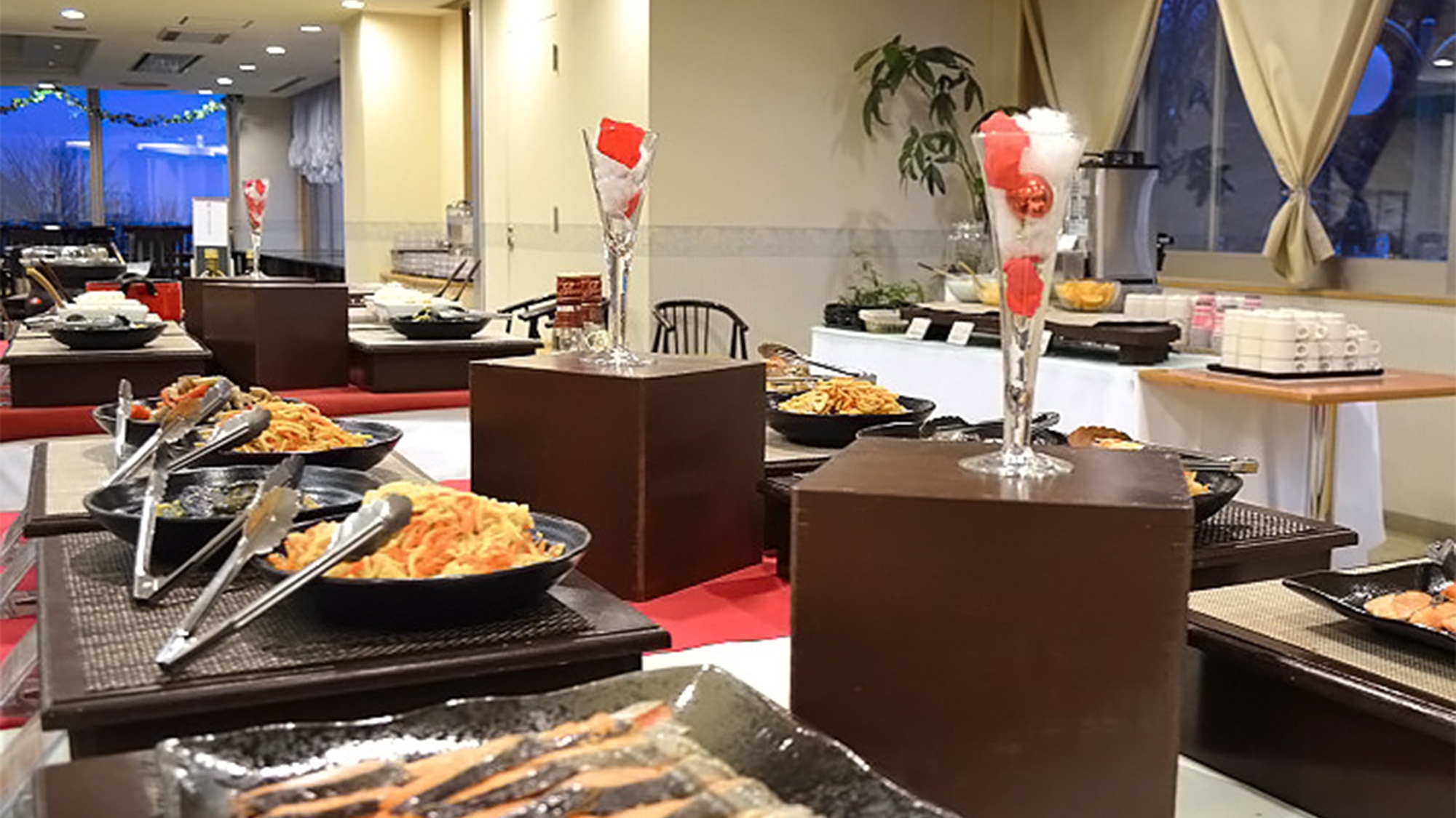 【夕朝食】藻岩山と札幌市内を一望できるレストランで栄養満点の北海道の食材をご堪能！2食付きプラン
