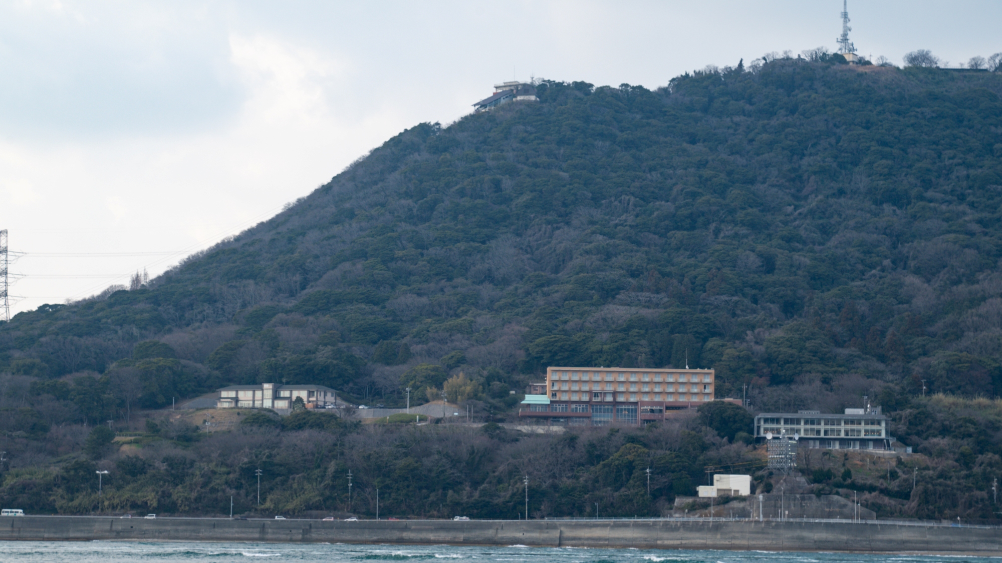 【眺望】関門海峡を見下ろす火の山の中腹。ここでしか味わえないかけがえのない時間。