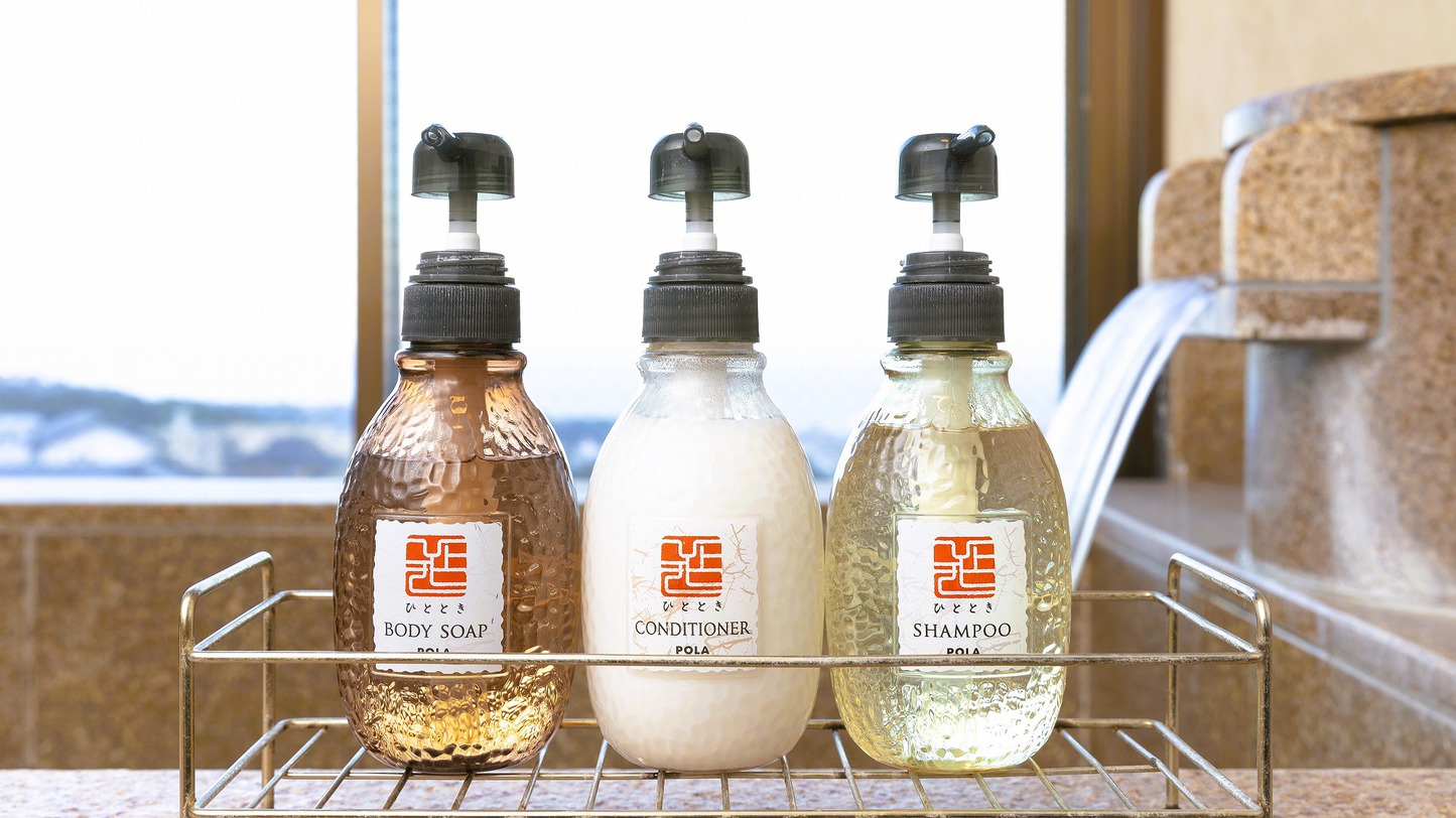 シャンプー、コンディショナー、ボディソープ