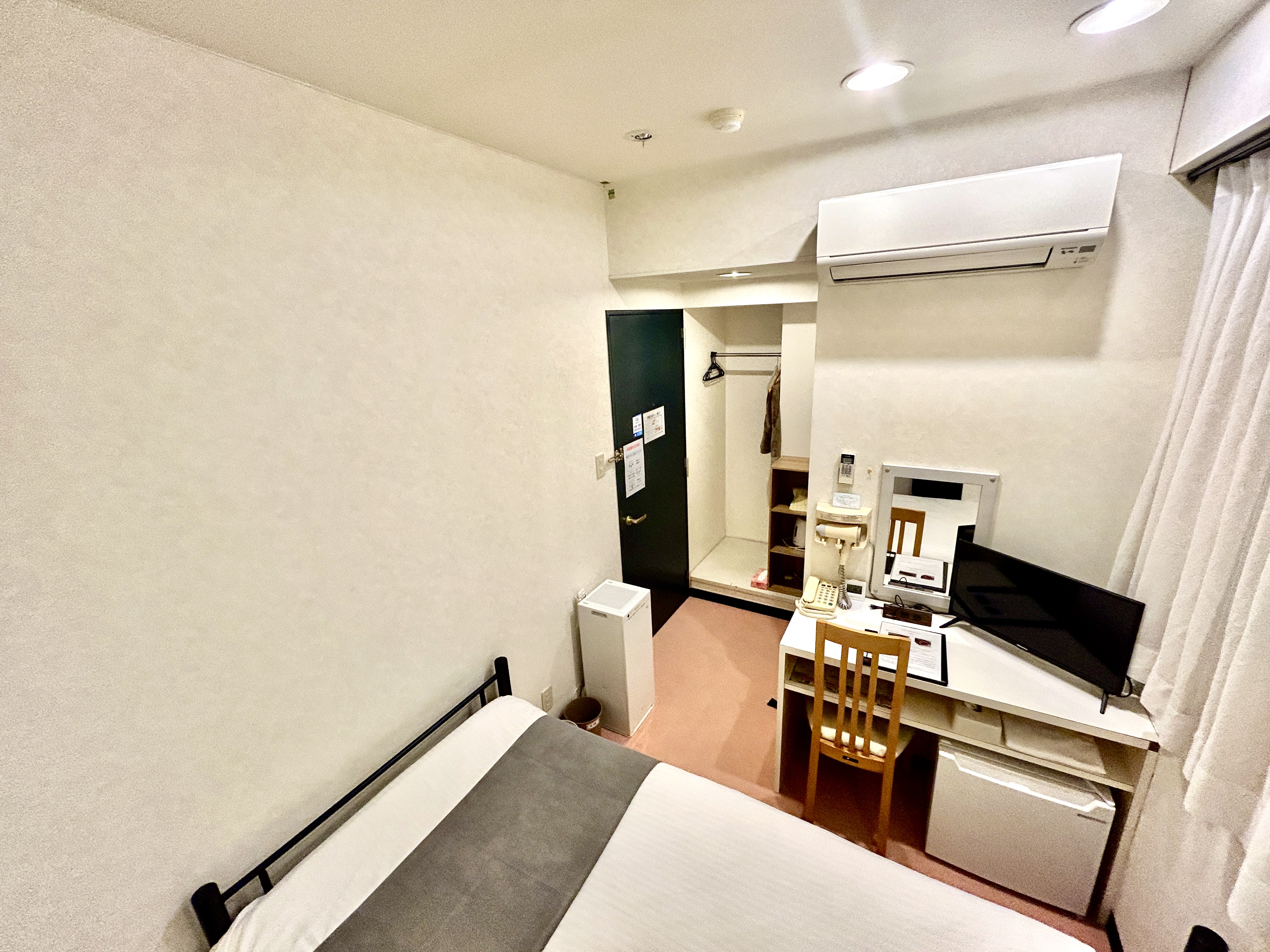 洋室ミニシングル　客室