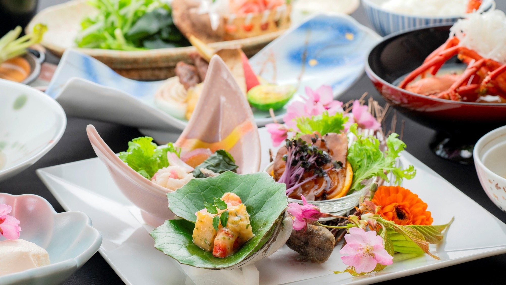 【春休み限定】《春の宴》5％OFF！当館最上級「伊勢海老付き」のお食事とカラオケで大盛り上がり！
