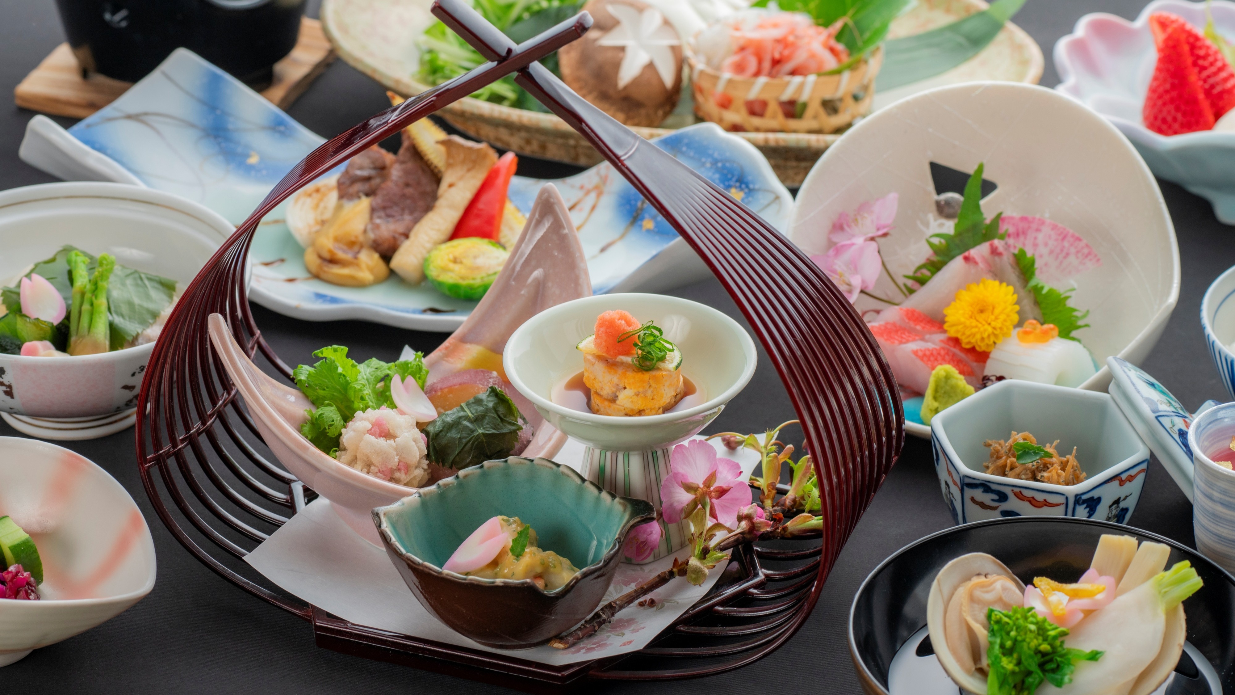 春の今宵御膳(一例)
