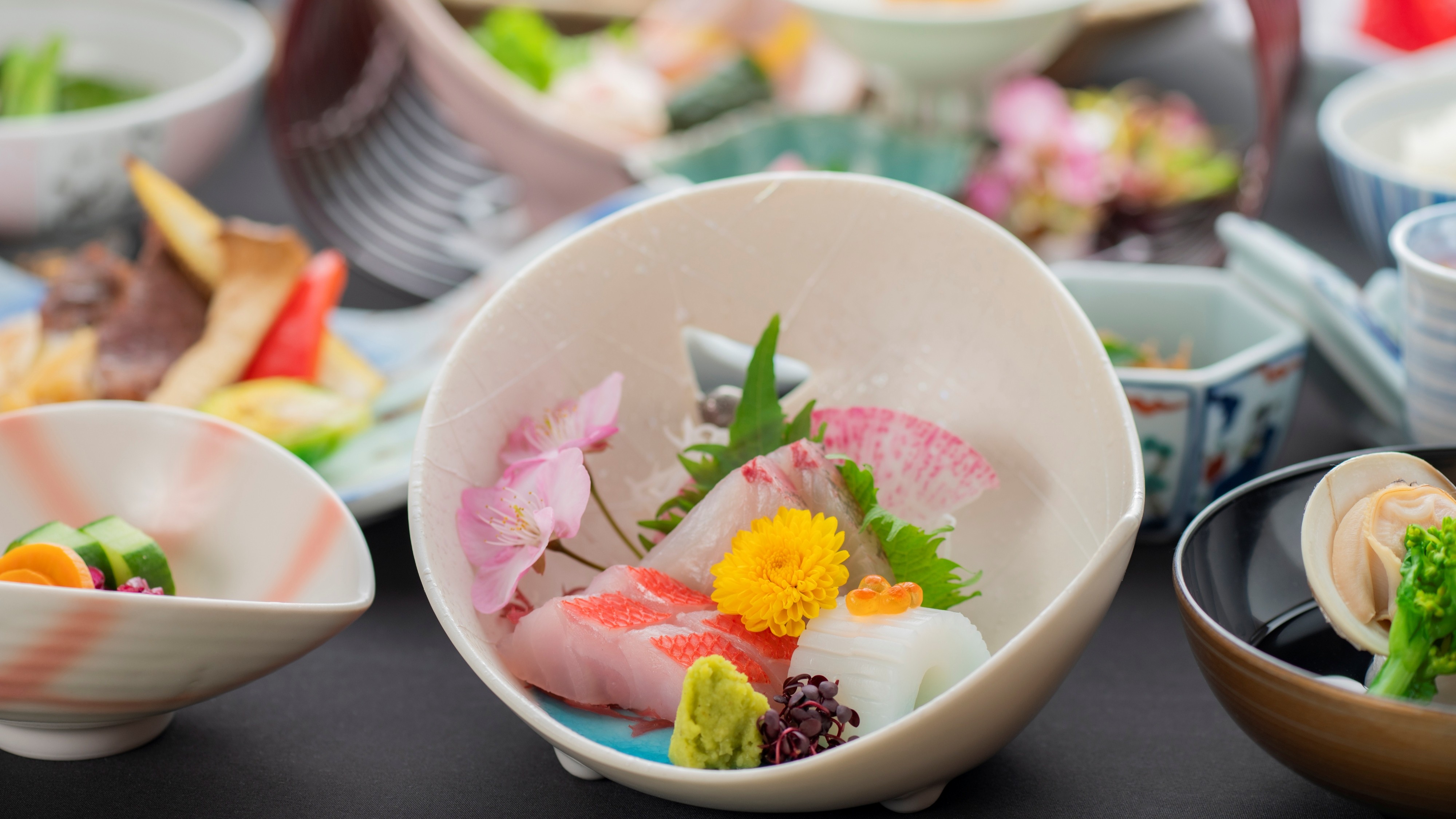 春の今宵御膳(一例)