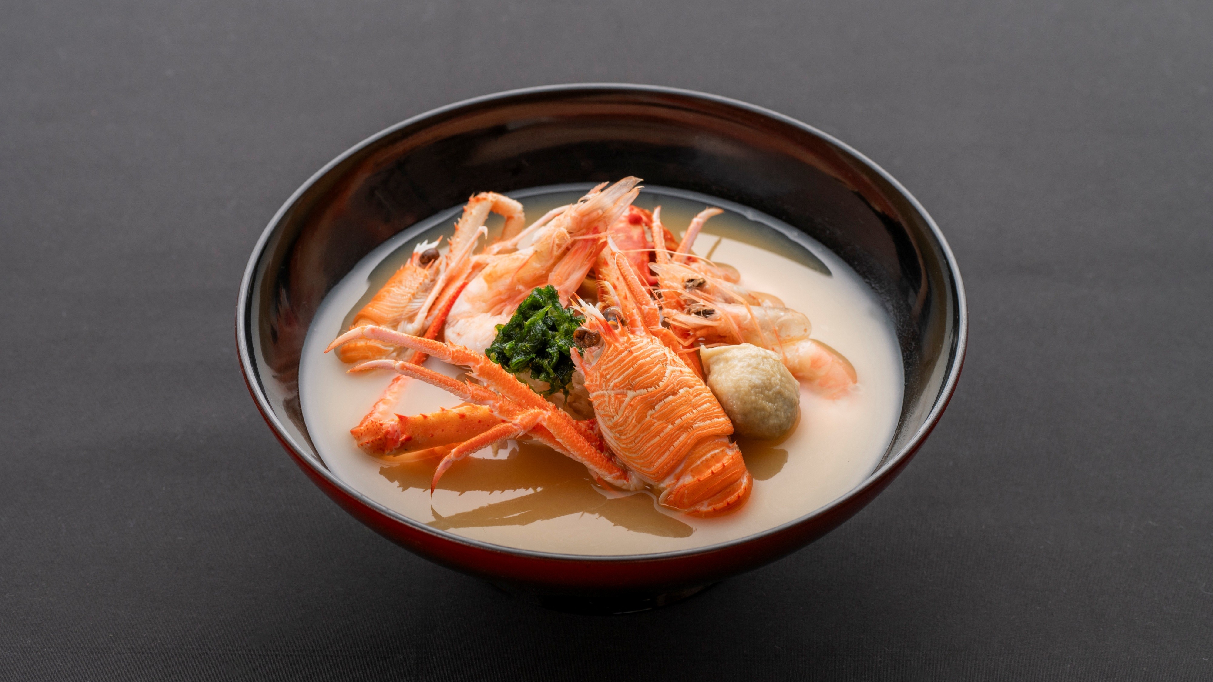 朝の新名物「深海鍋」