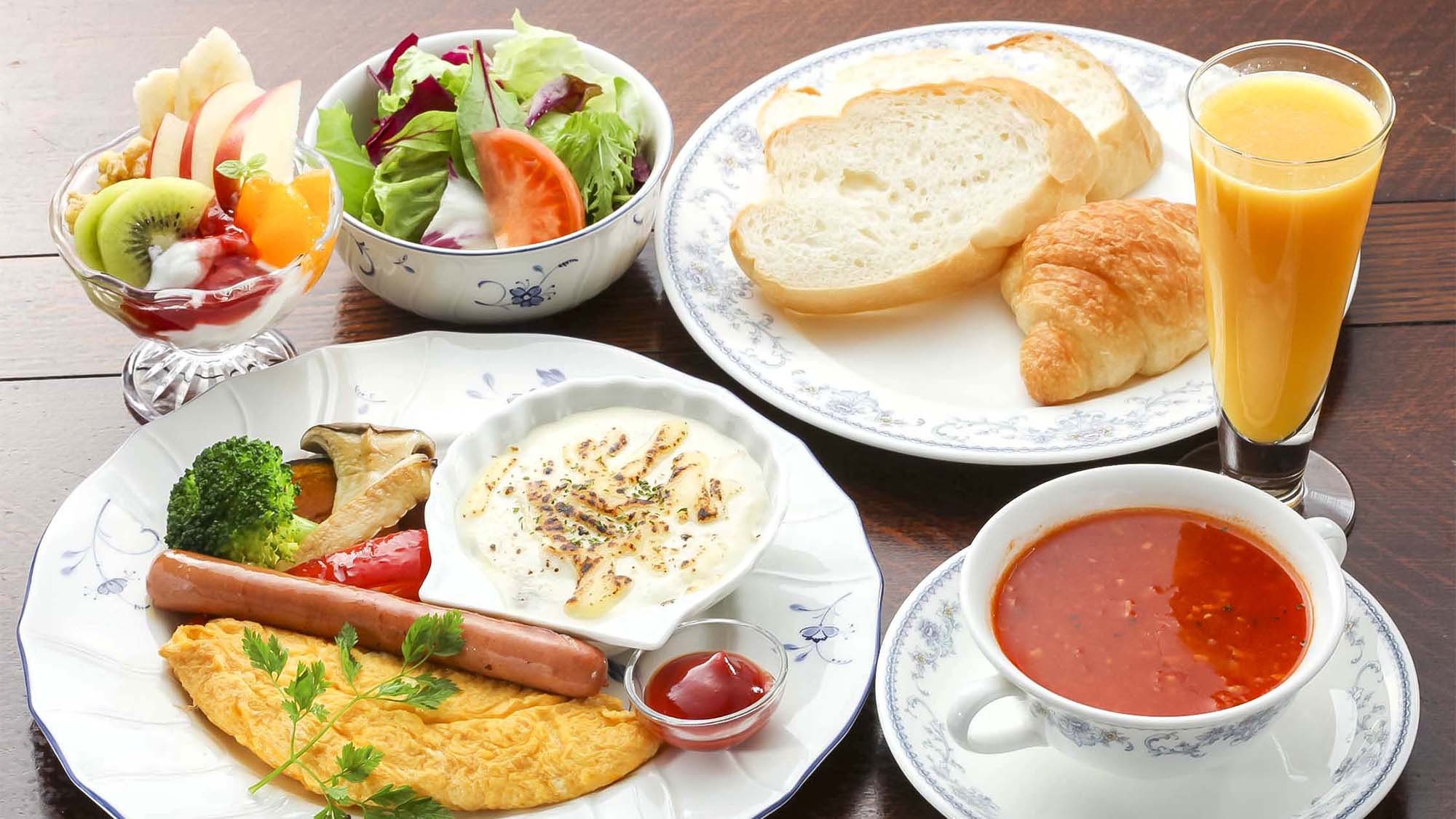 【朝食付】和食・洋食から選べる朝ごはん！緑と小鳥のさえずりを聞きながらゆっくり朝食を楽しむ