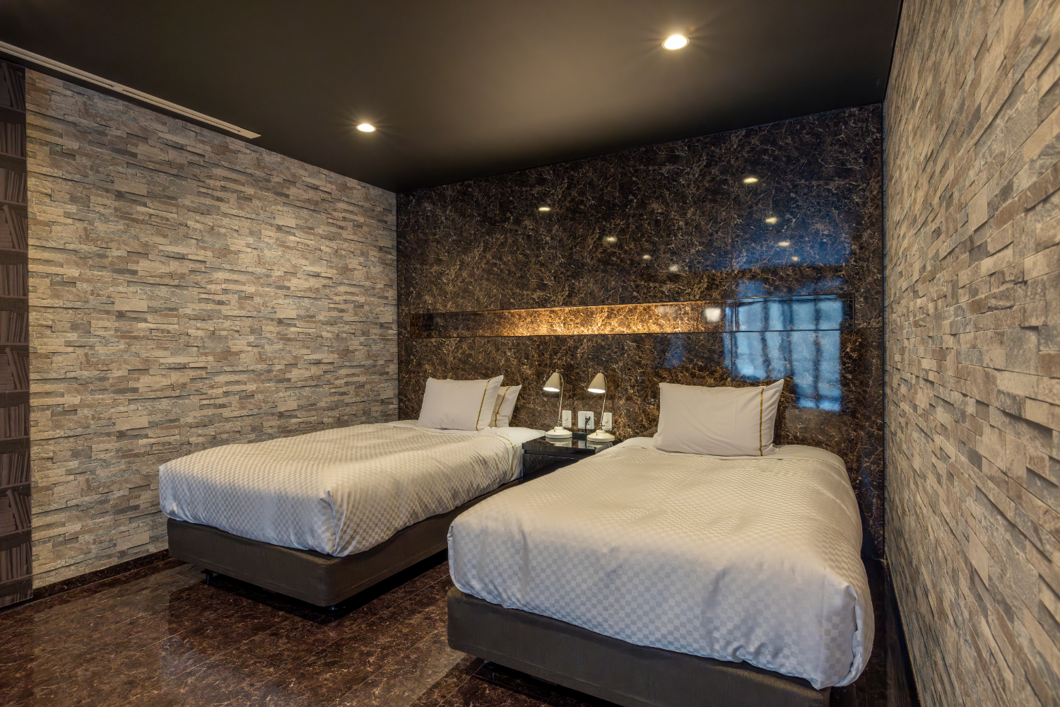 リバービューインバスツイン