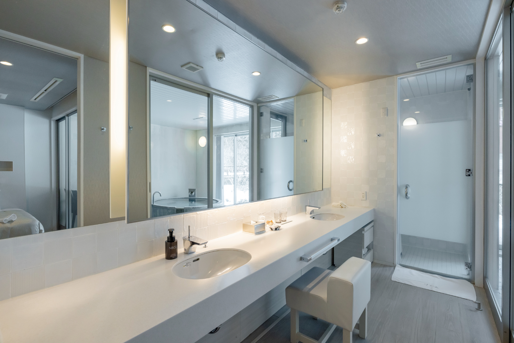 リバビュー和モダンツイン