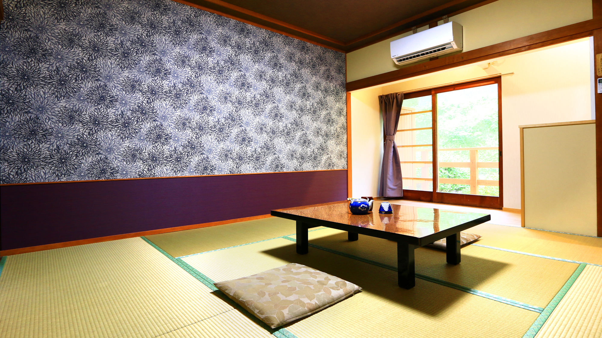 【おまかせ和室・菊】ゆったりと和室でお寛ぎください。