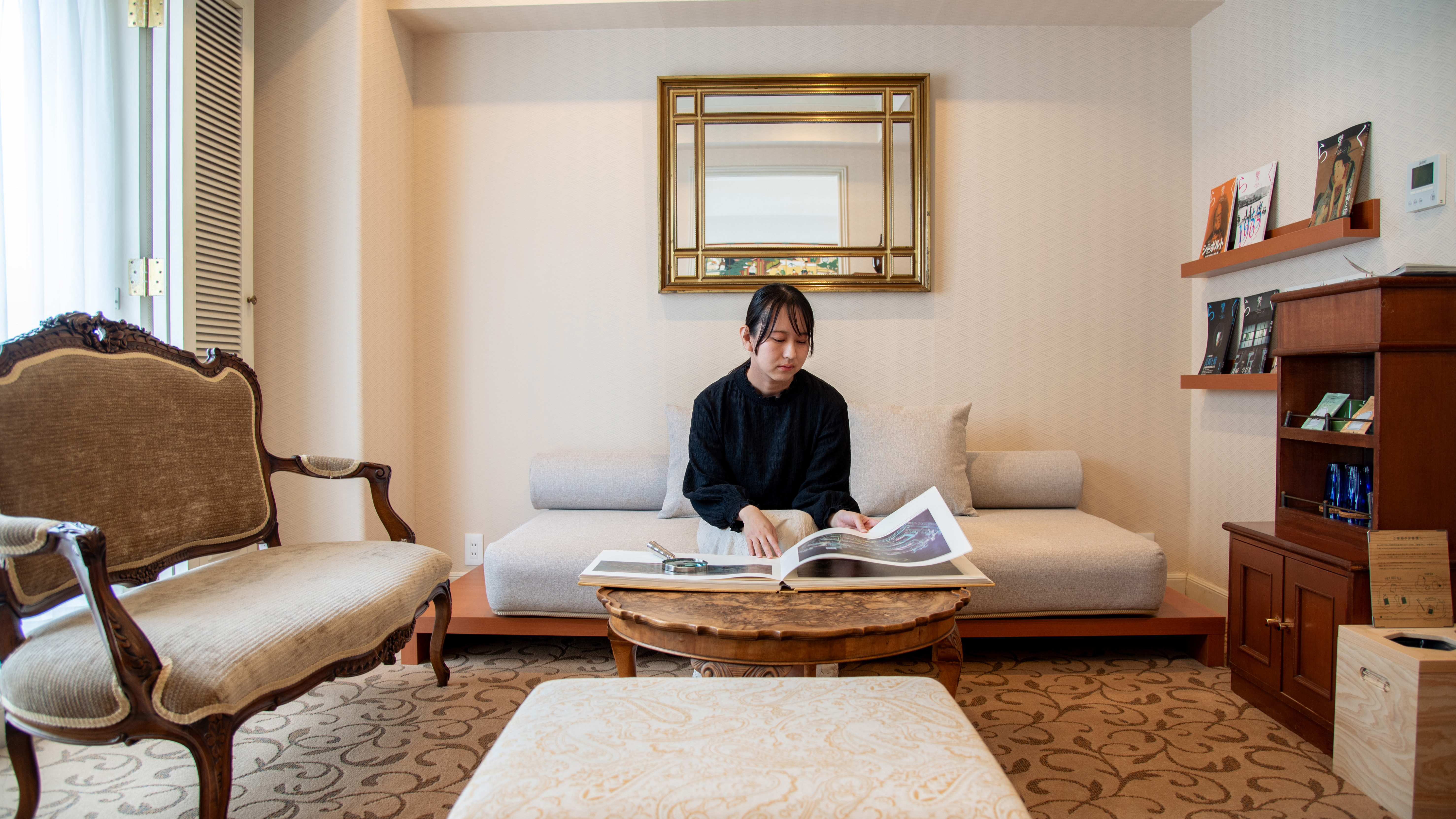 出島の歴史を感じるお部屋として株式会社和えるがプロデュースしたコンセプトルームです。長崎の歴史を知ることのできる特別な書籍をご用意しております。