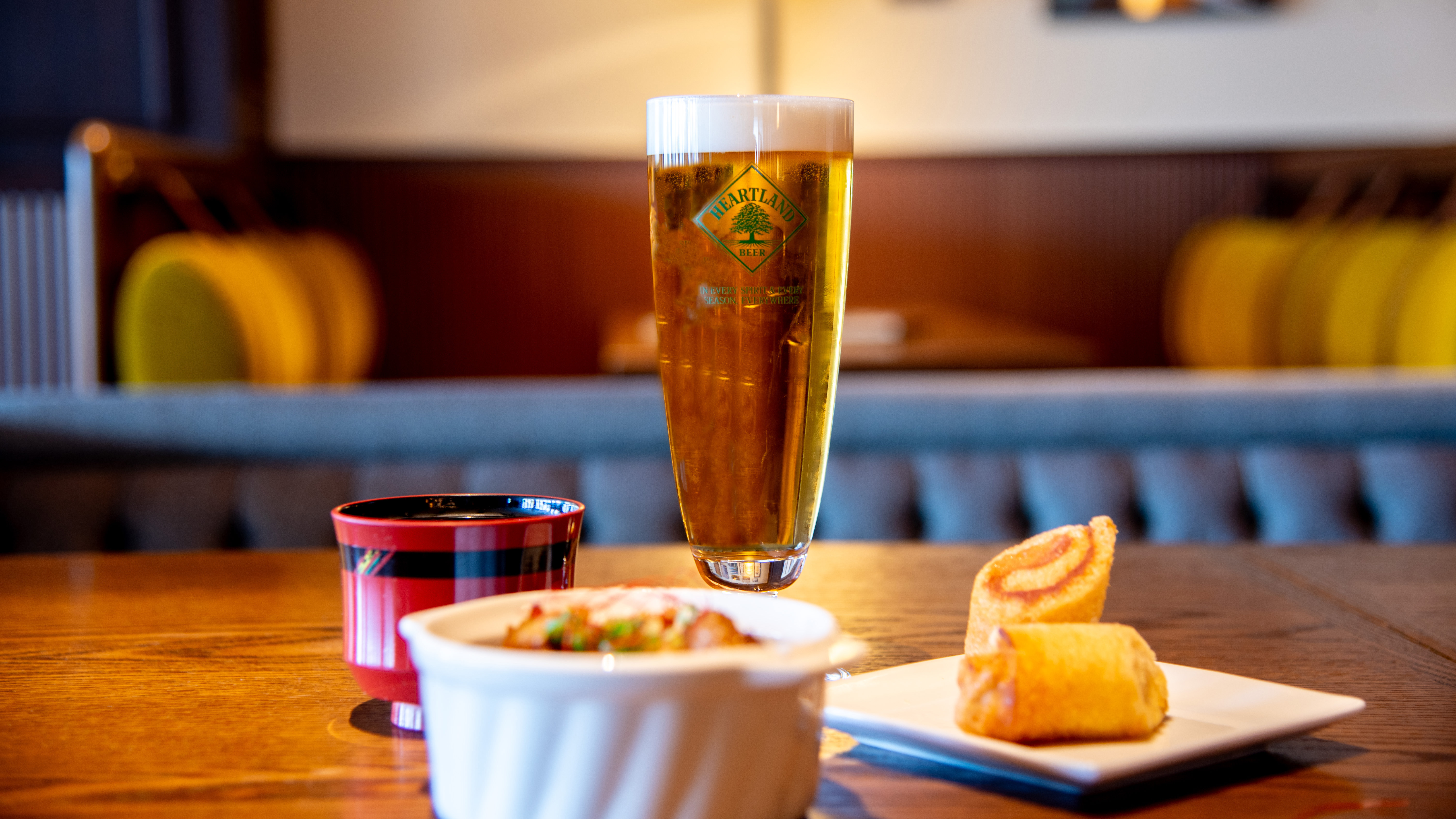 ラウンジではオールインクルーシブでハートランドの生ビールや長崎郷土料理の軽食をお楽しみいただけます。