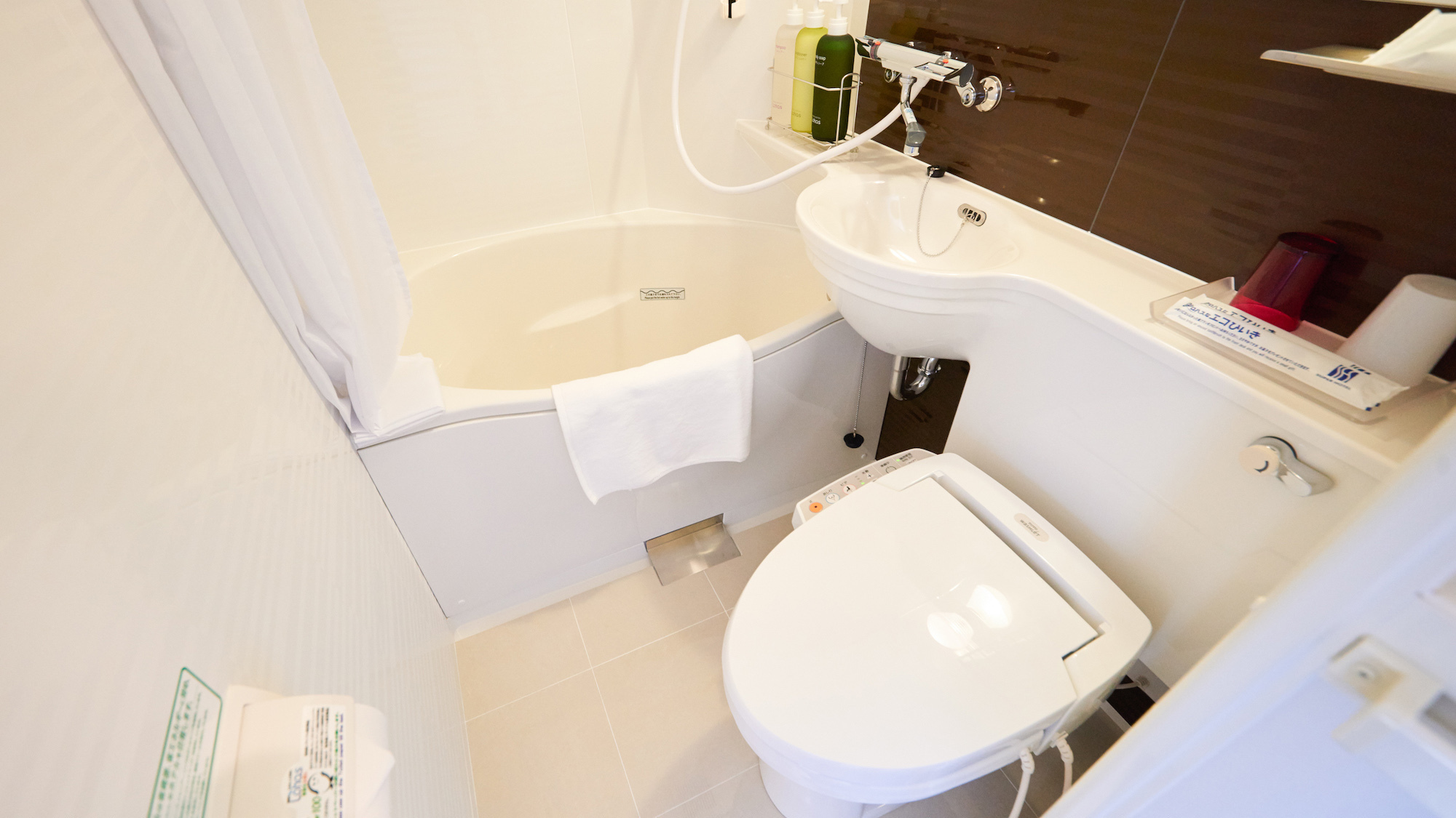 全室にユニットバス完備