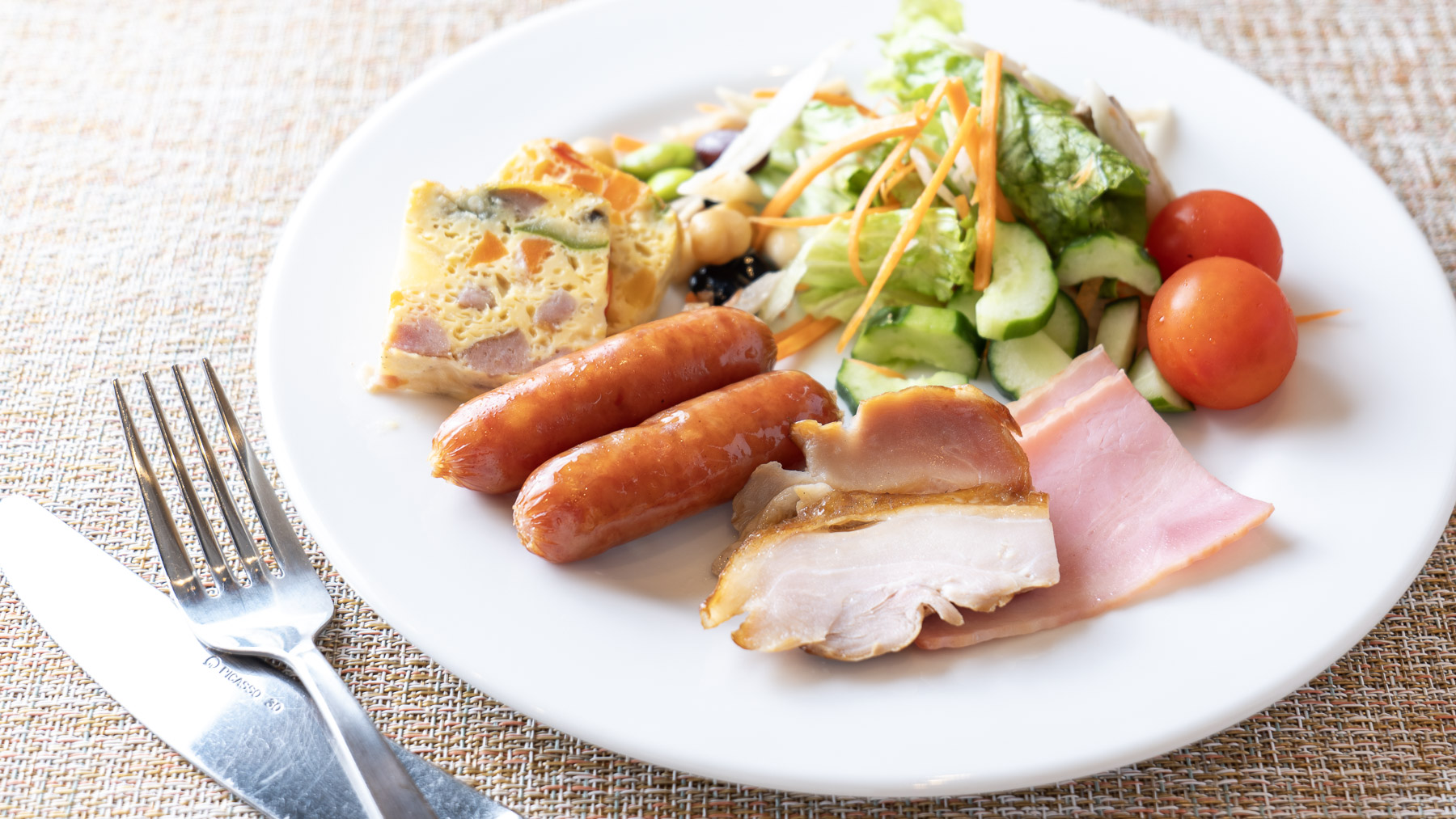 良い朝はバランスの取れた朝食から♪