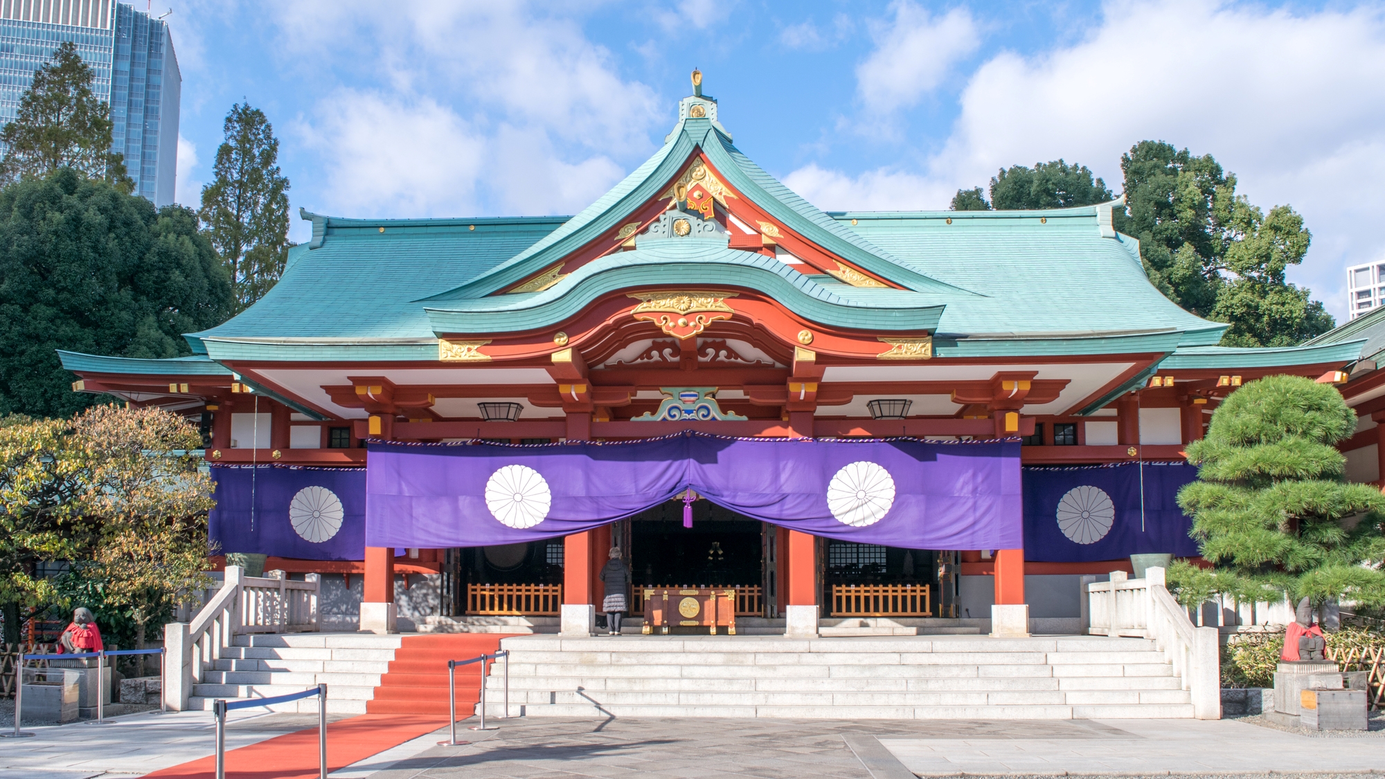 【当館から徒歩10分】徳川家康が江戸城の鎮守と定めた神社。猿が神様の使い「日枝神社」