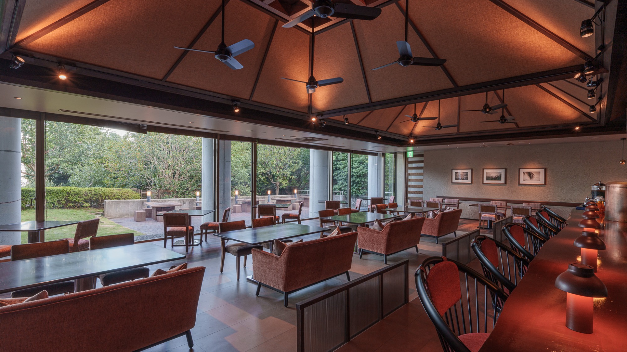 鉄板ダイニング「ゆとりろ」