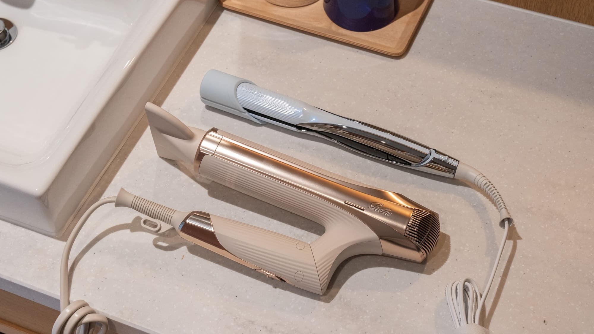 別邸 | ReFaドライヤー・ストレートアイロン完備