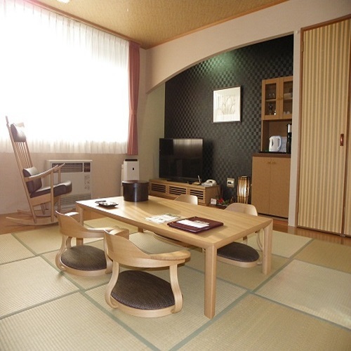 Special Japanese-style room with open-air bath