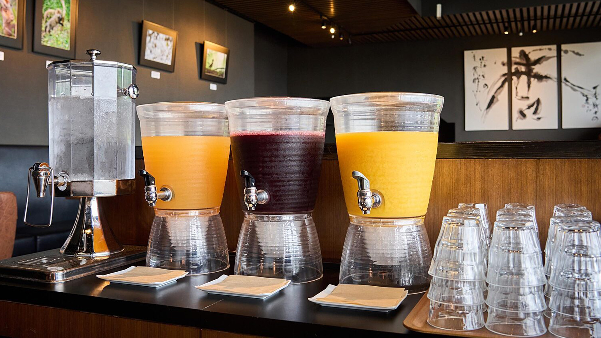 【朝食】フレッシュジュースに舌鼓