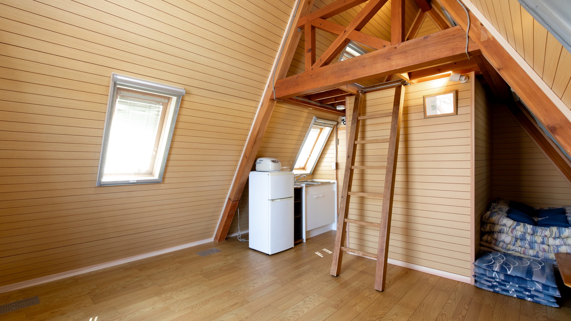 *【コテージ】屋根裏部屋気分が味わえるロフト