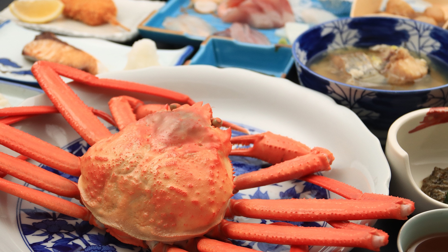 【冬季限定】富山で獲れる海鮮に舌鼓♪紅ズワイ蟹をまるごと1杯！この時期だけの贅沢プラン★＜1泊2食＞