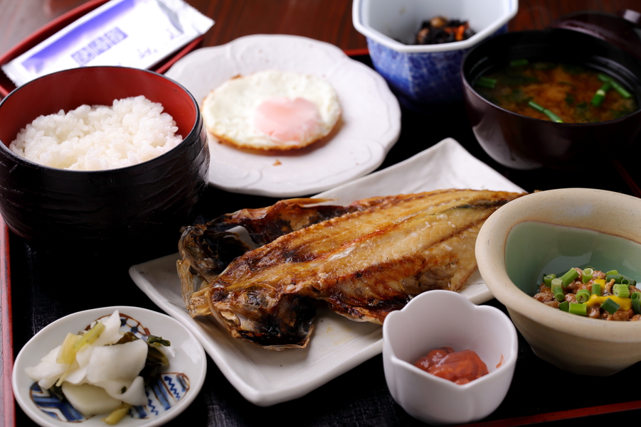 【現地現金払朝食付】朝食は鰺の開きの和定食！オーシャンビュー☆≪レストラン食≫≪無料Wi-fi≫